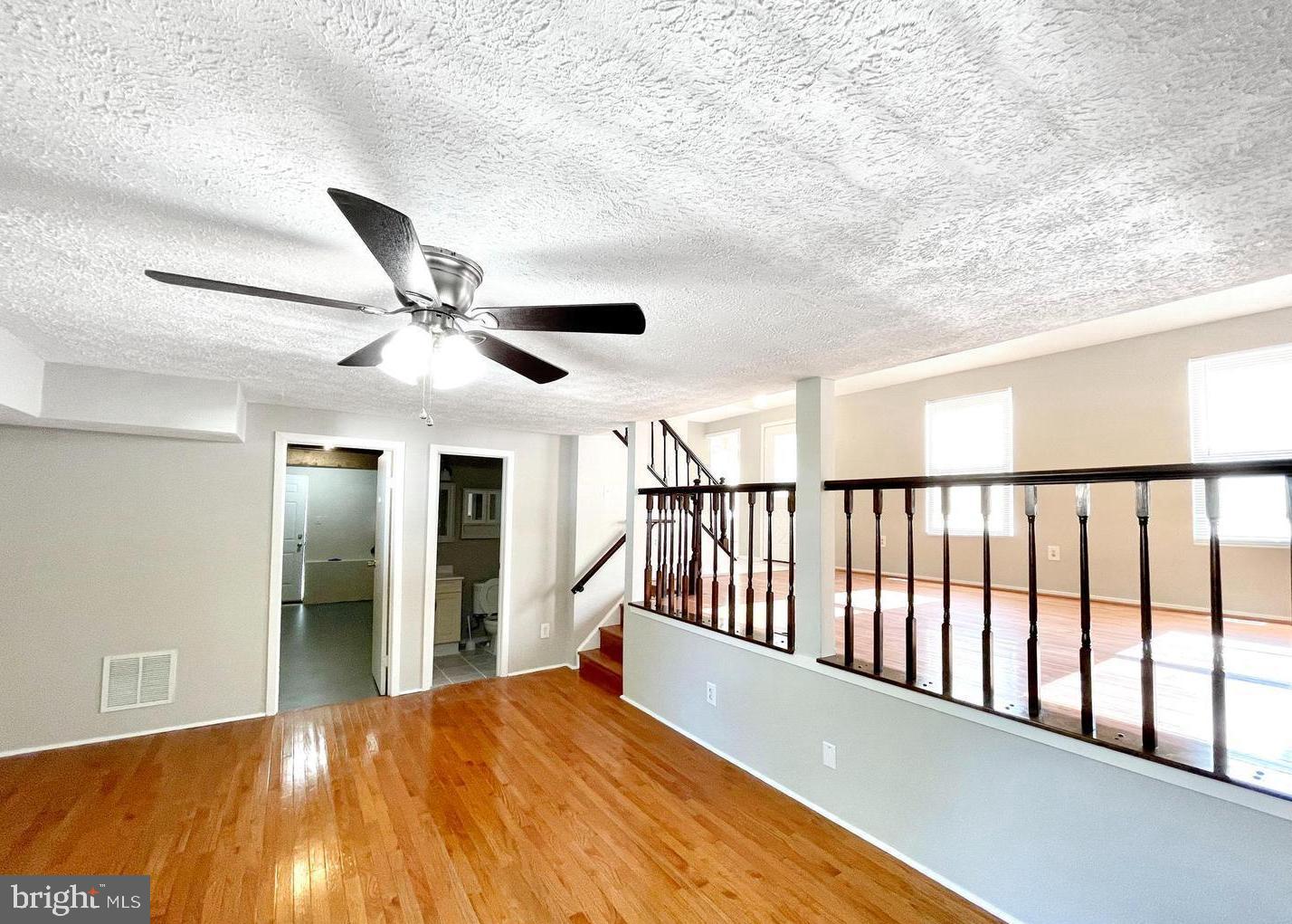 TARTAN HILL - Residential