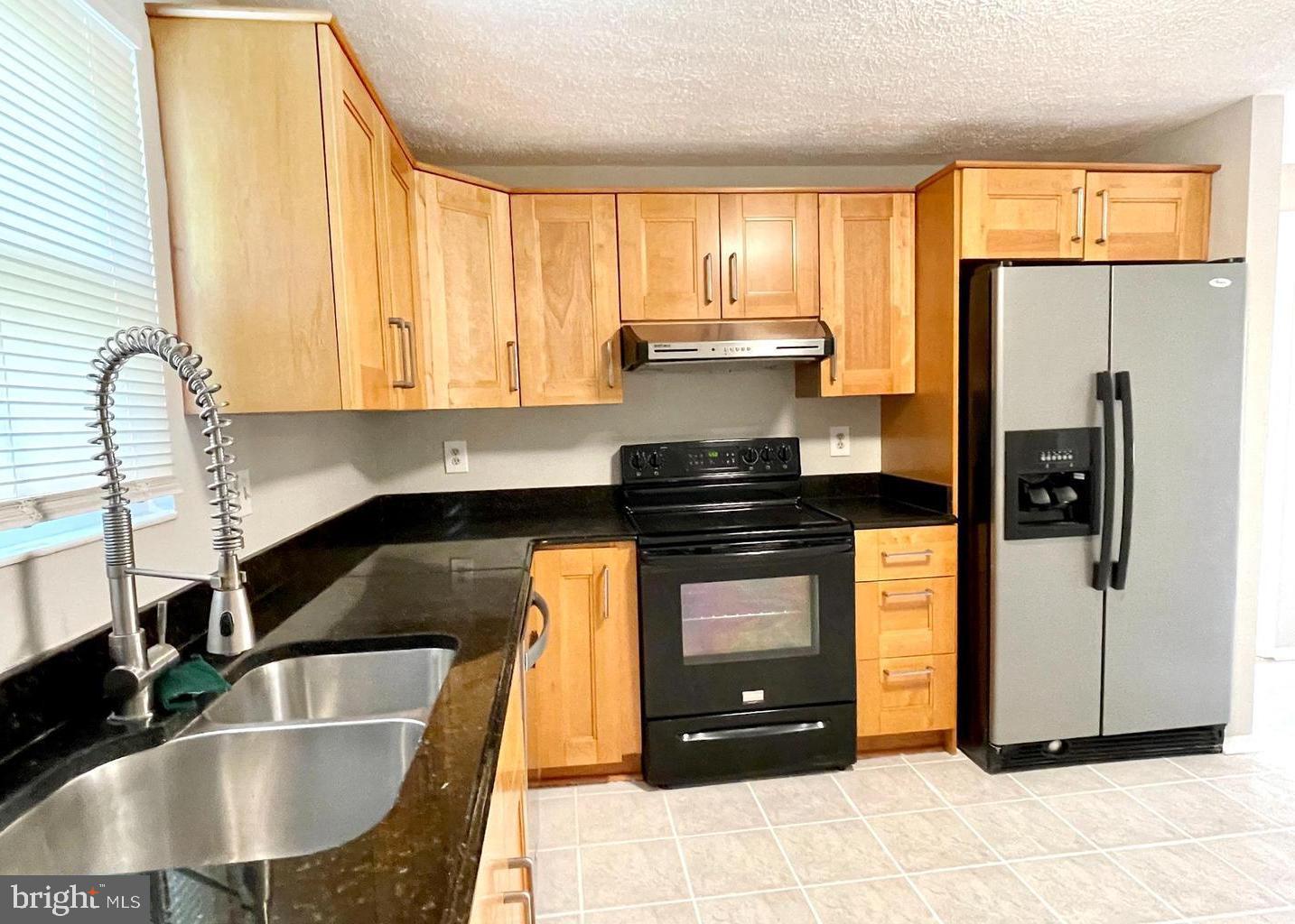 TARTAN HILL - Residential