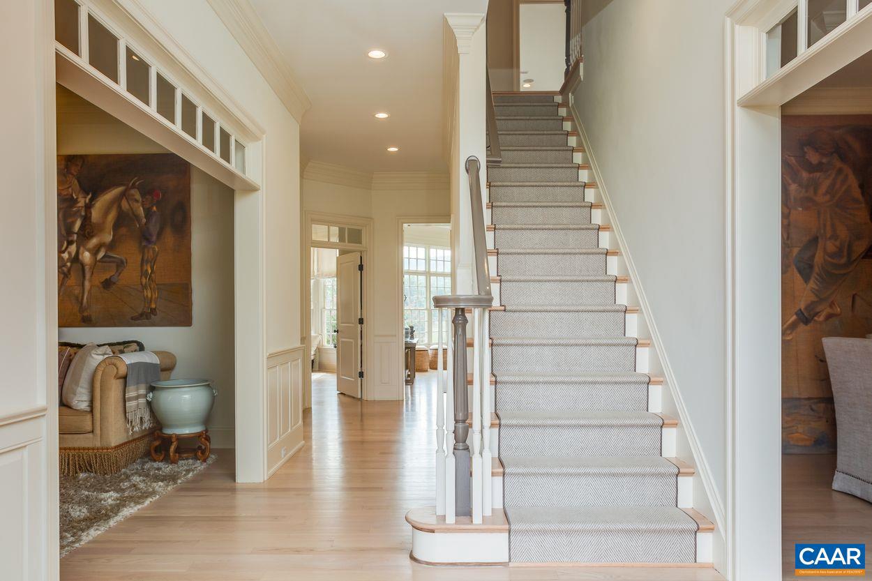 585 RAGGED MOUNTAIN DR