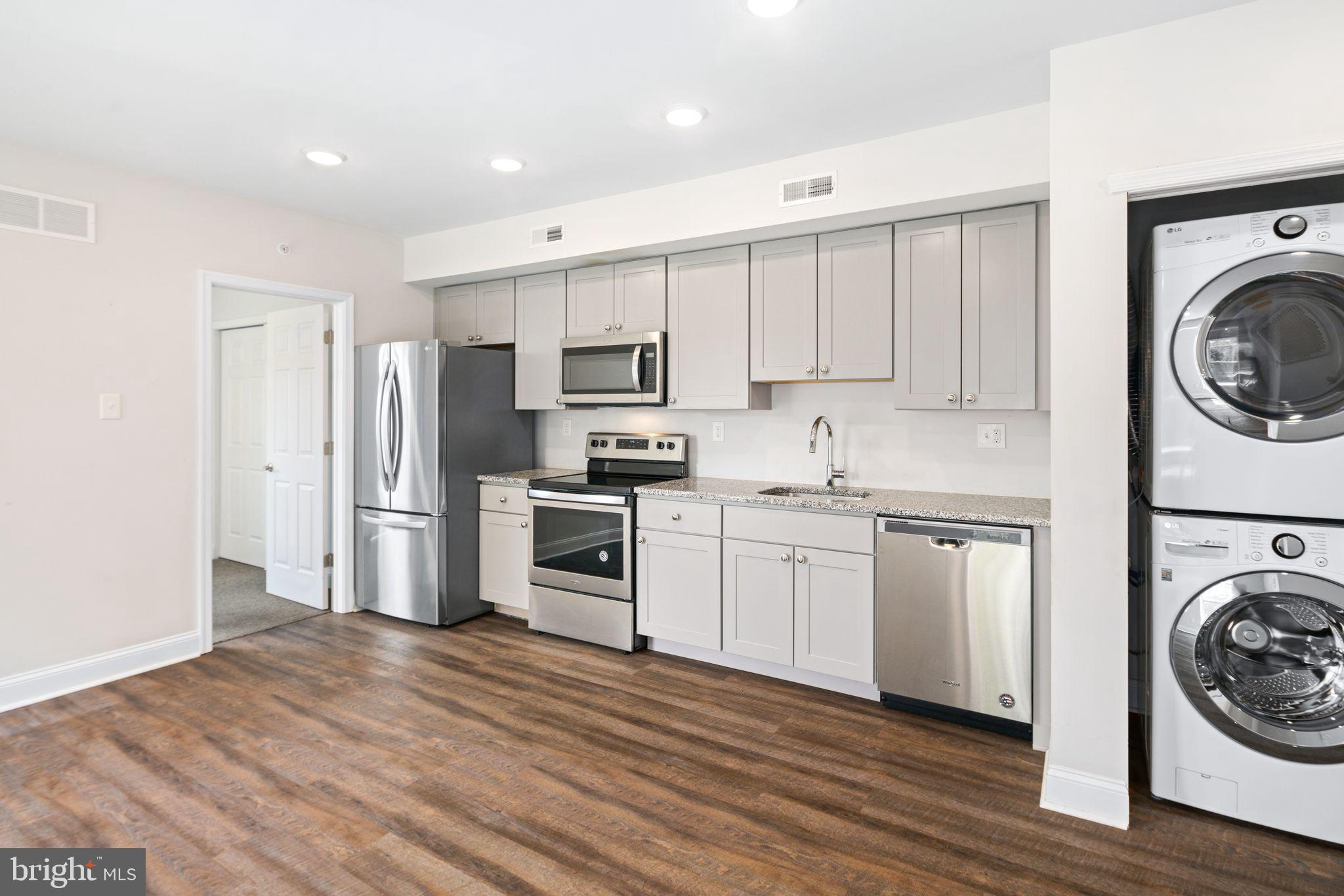 FAIRMOUNT - Residential Lease