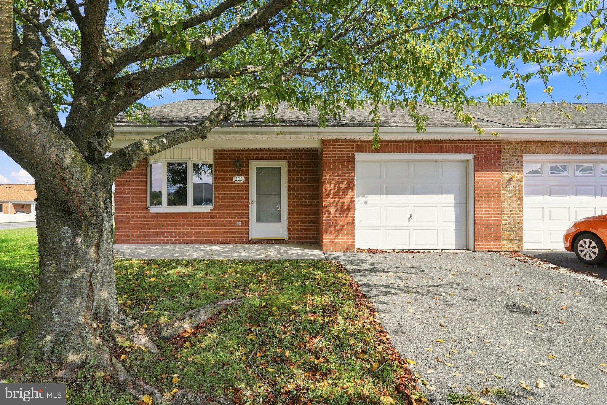 202 WINDING OAK DRIVE