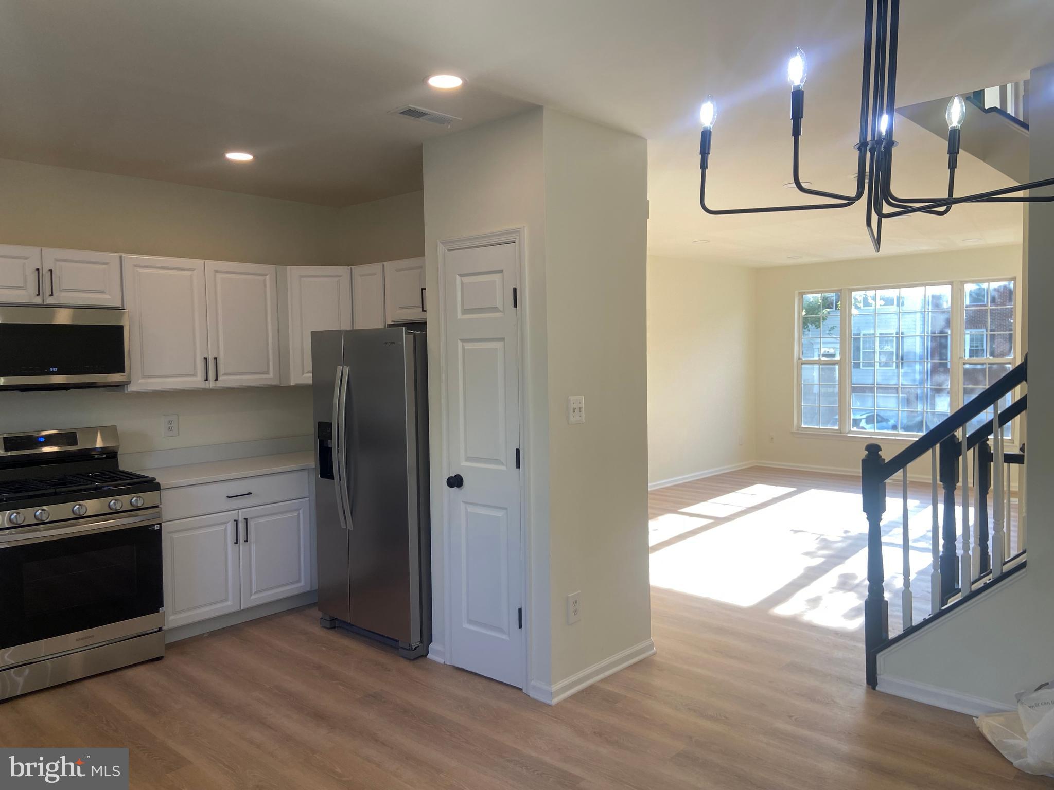 SOUTH RIDING - Residential