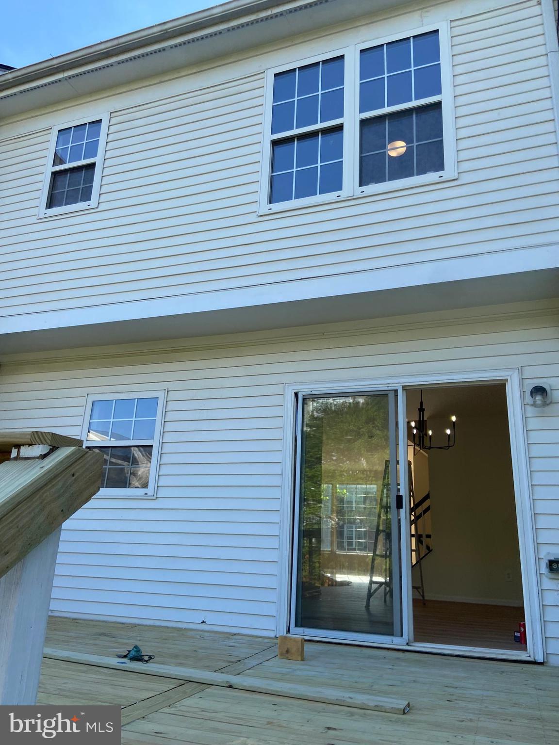SOUTH RIDING - Residential