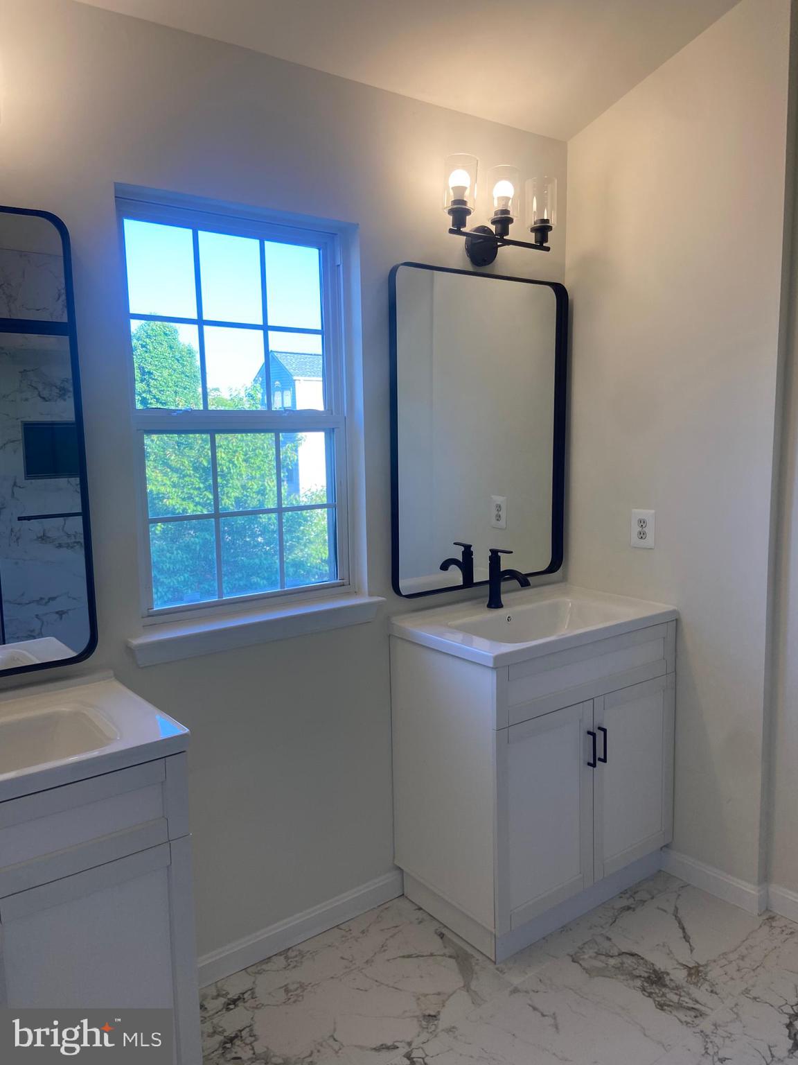 SOUTH RIDING - Residential