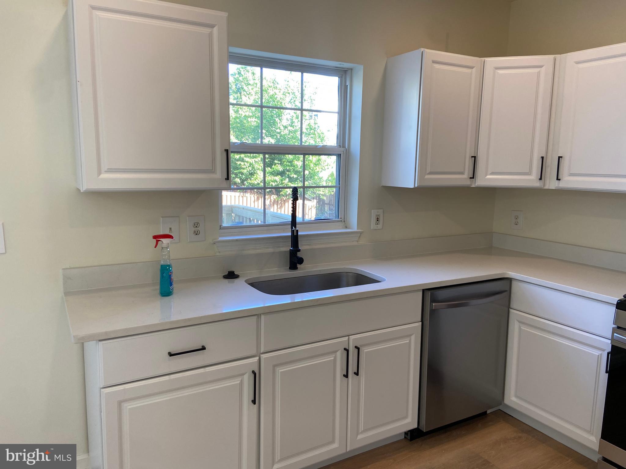 SOUTH RIDING - Residential