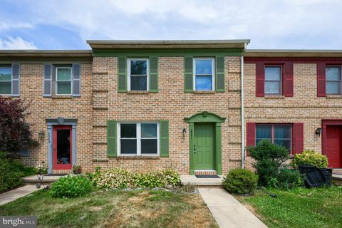 Photo of 6541 Hollow Drive, East Petersburg, PA 17520 (MLS # PALA2052828)