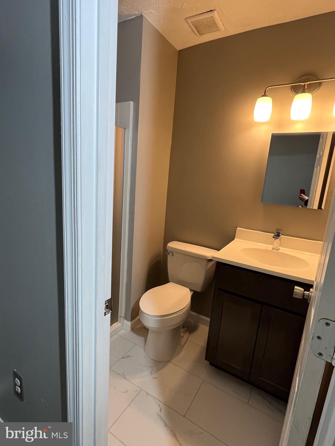 KETTERING BY THE PARK II - Residential Lease