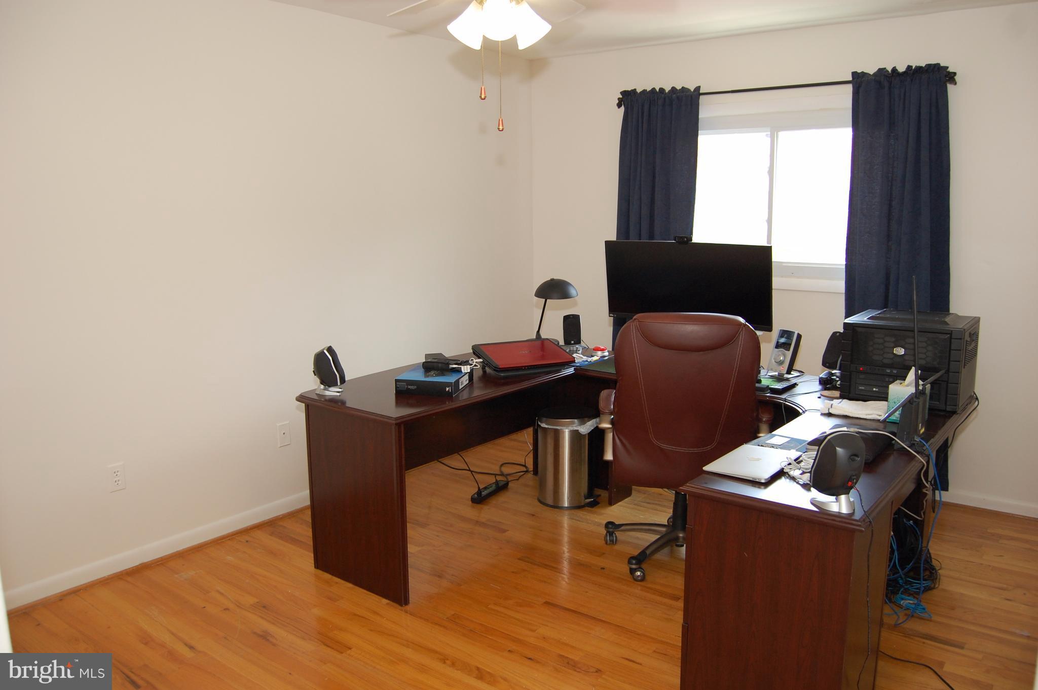 TWIN RIDGE APARTMENTS - Residential