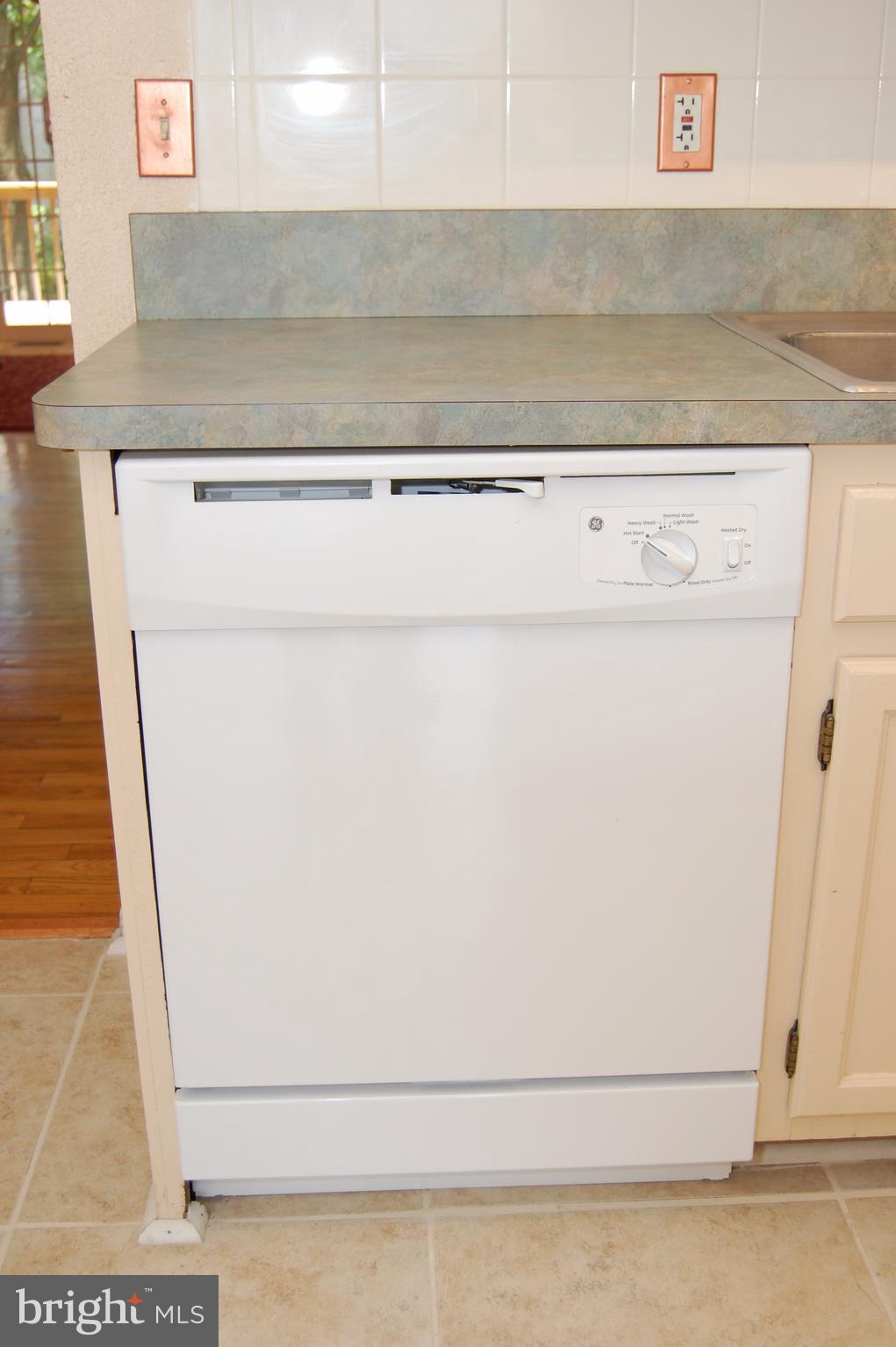 TWIN RIDGE APARTMENTS - Residential