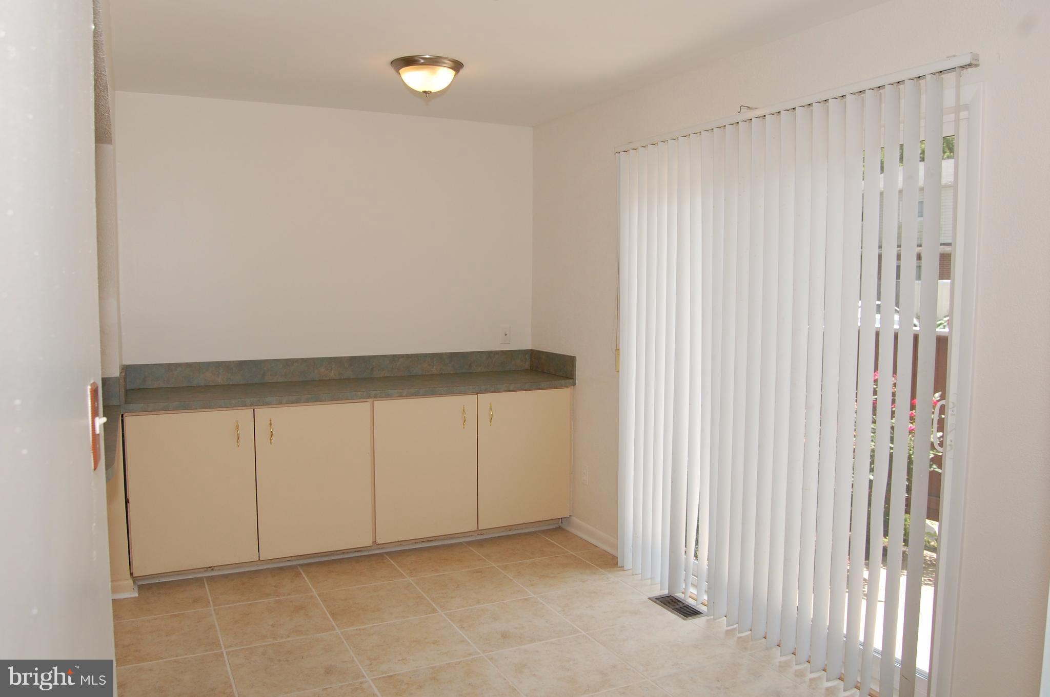 TWIN RIDGE APARTMENTS - Residential