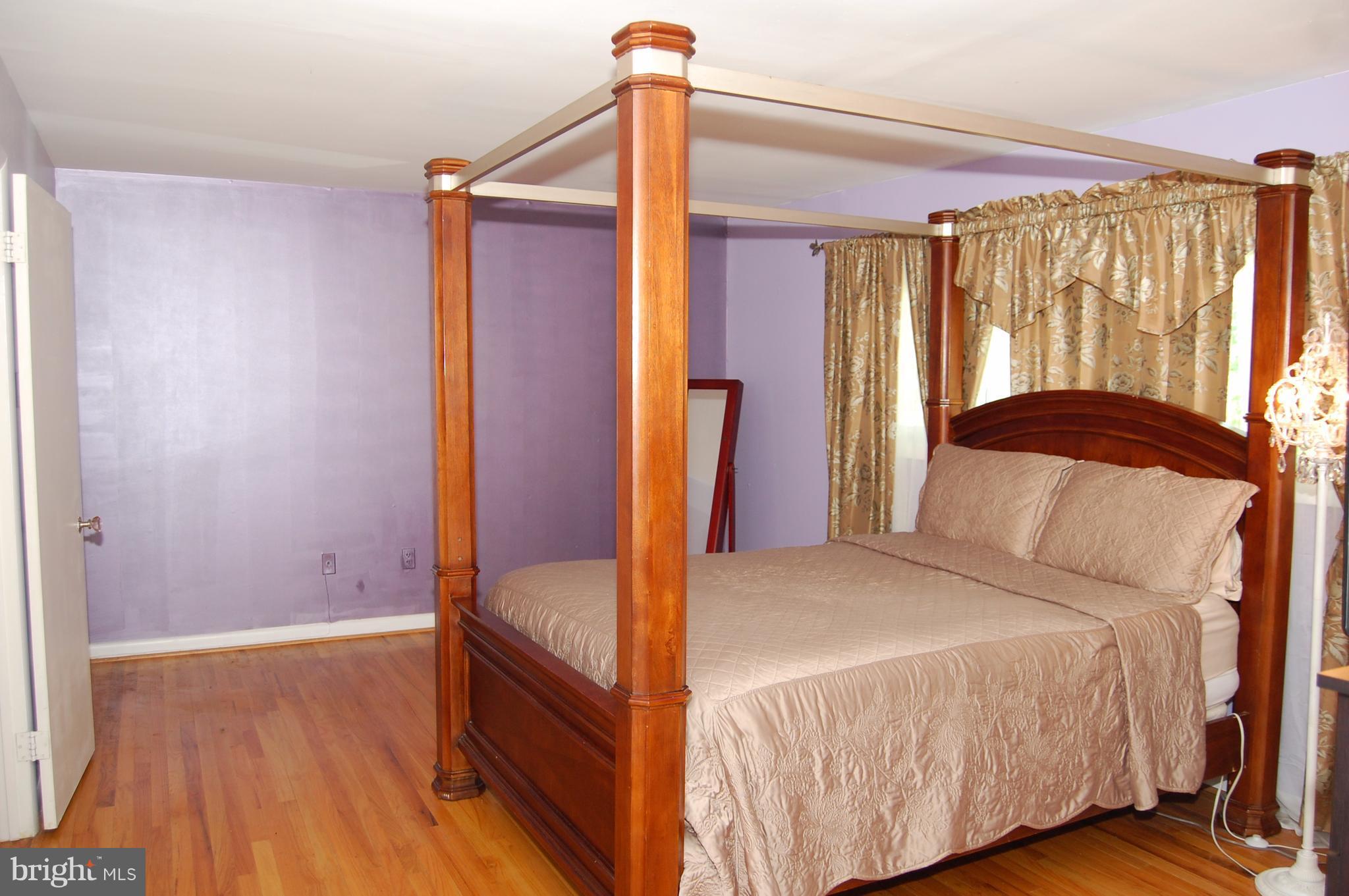 TWIN RIDGE APARTMENTS - Residential