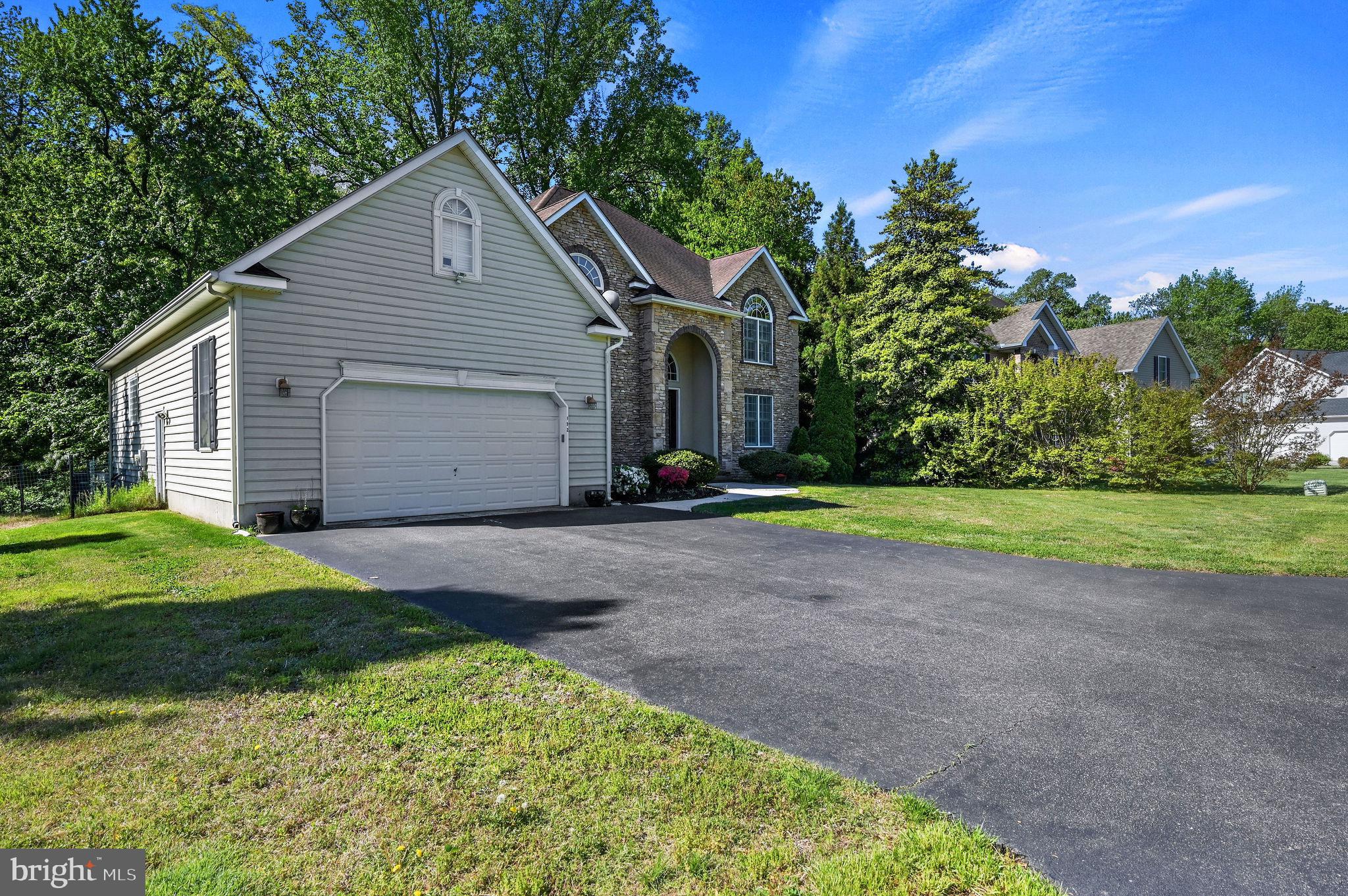 152 ROUNDABOUT TRAIL