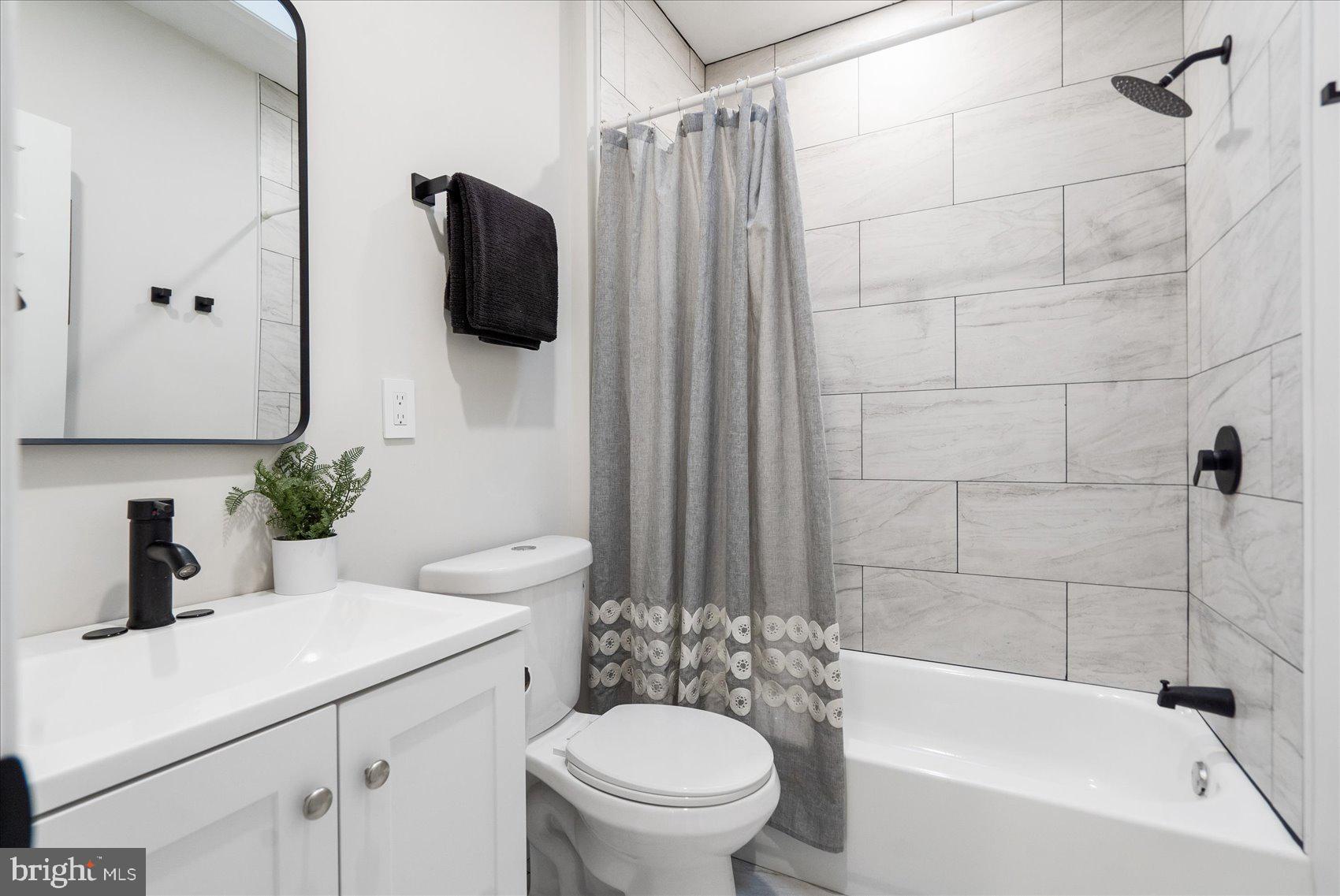 WAVERLY - Residential Lease