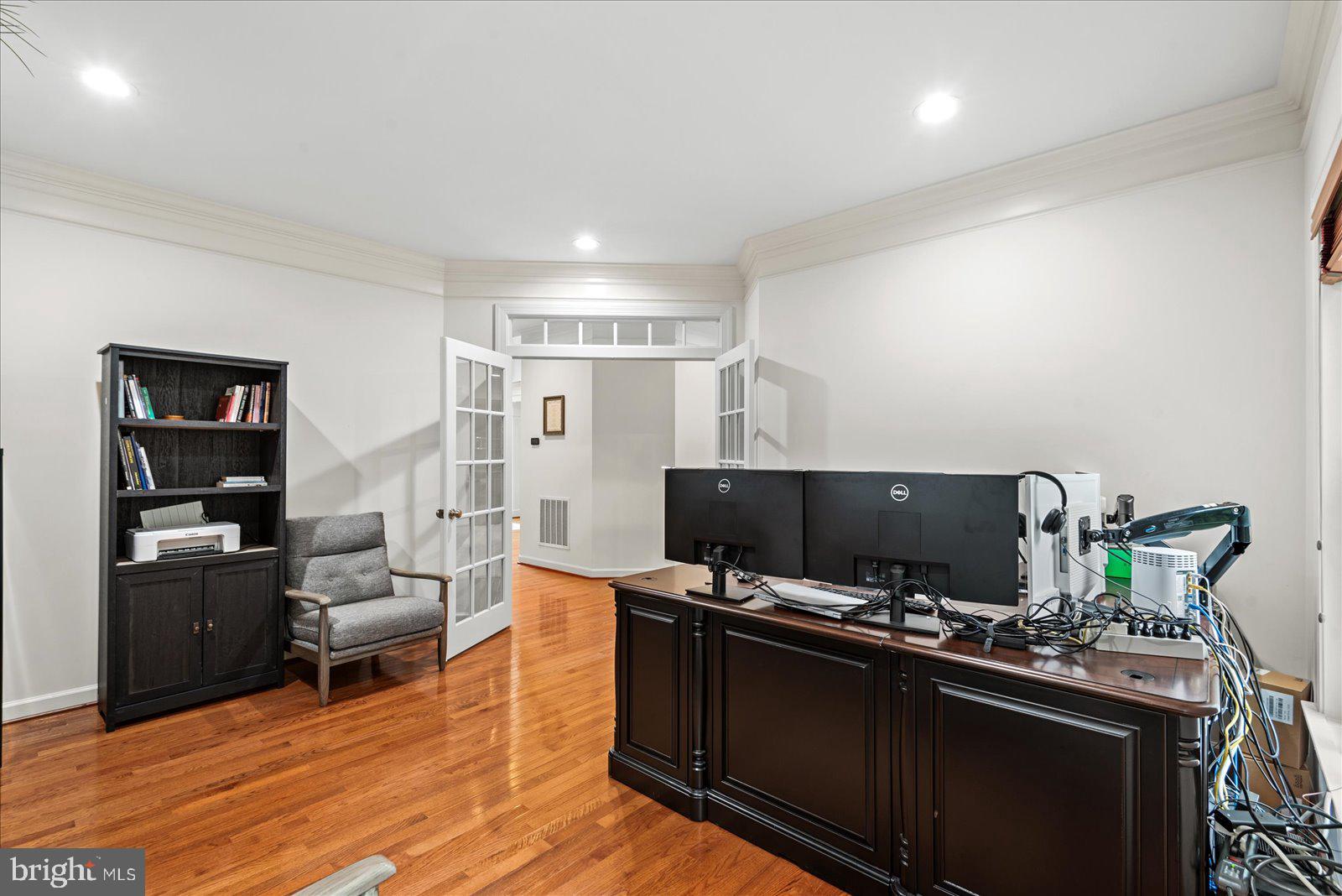 LIBERTY OAKS - Residential