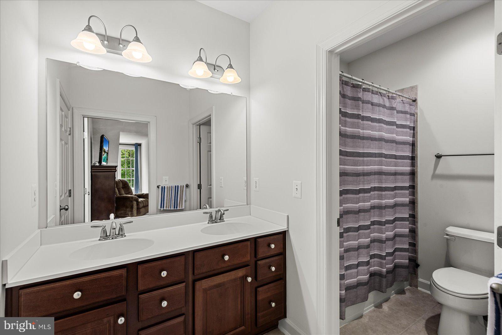 LIBERTY OAKS - Residential