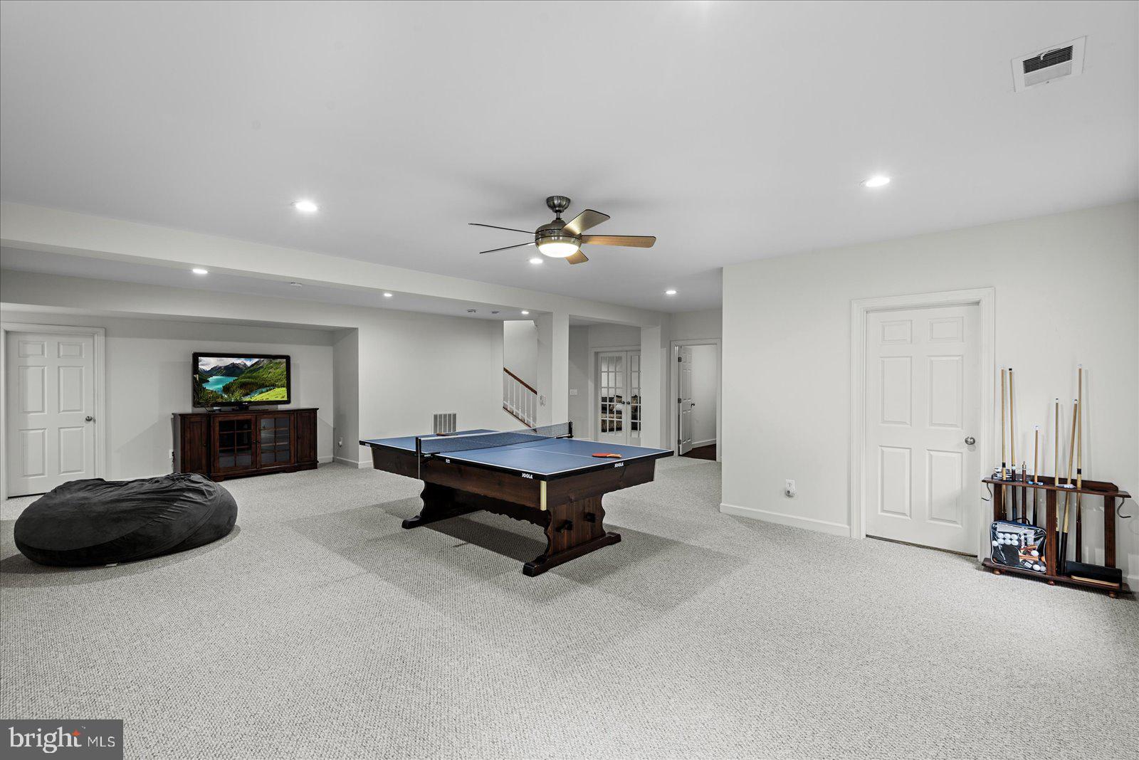 LIBERTY OAKS - Residential