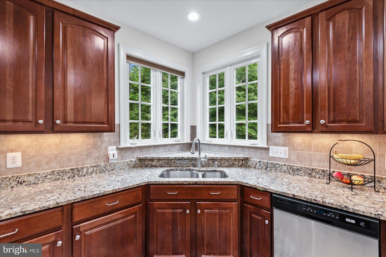 LIBERTY OAKS - Residential