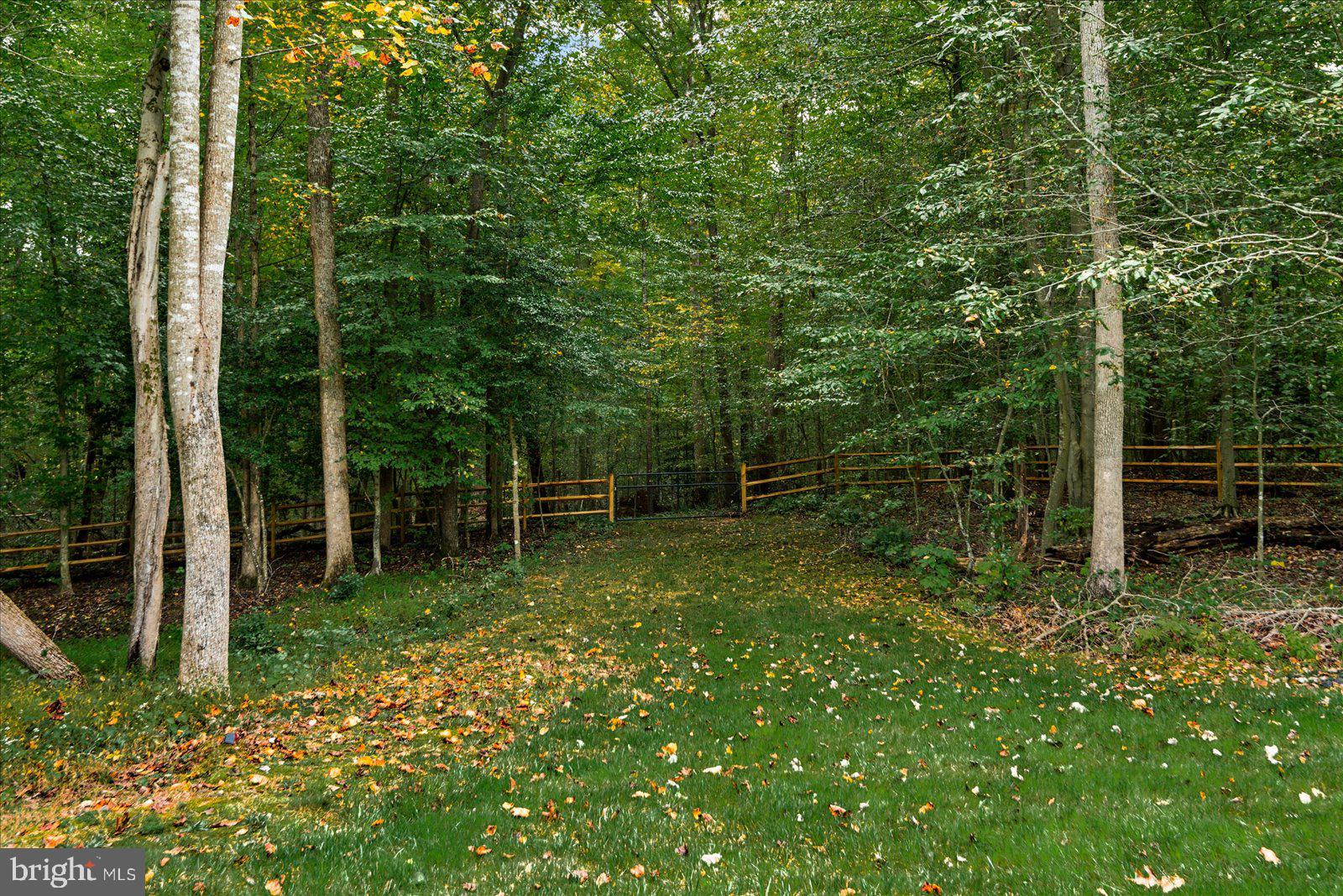 LIBERTY OAKS - Residential