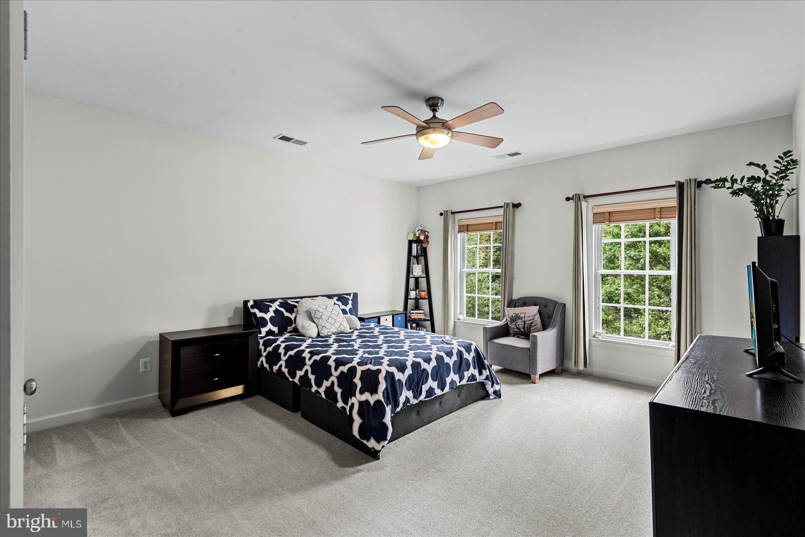 LIBERTY OAKS - Residential