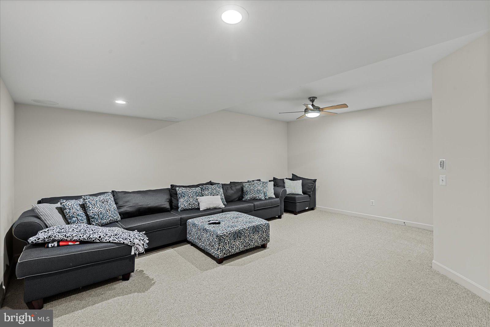 LIBERTY OAKS - Residential