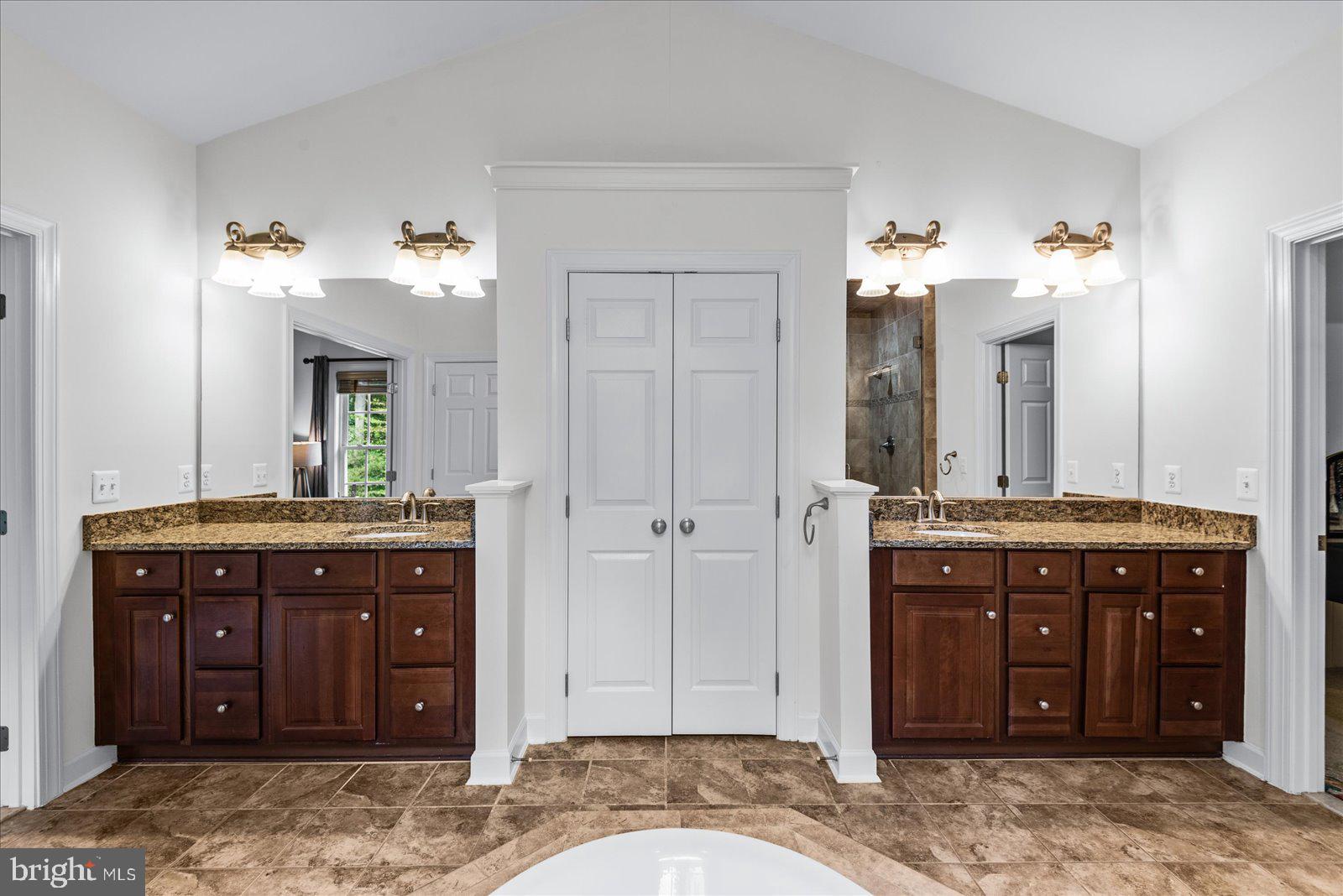 LIBERTY OAKS - Residential