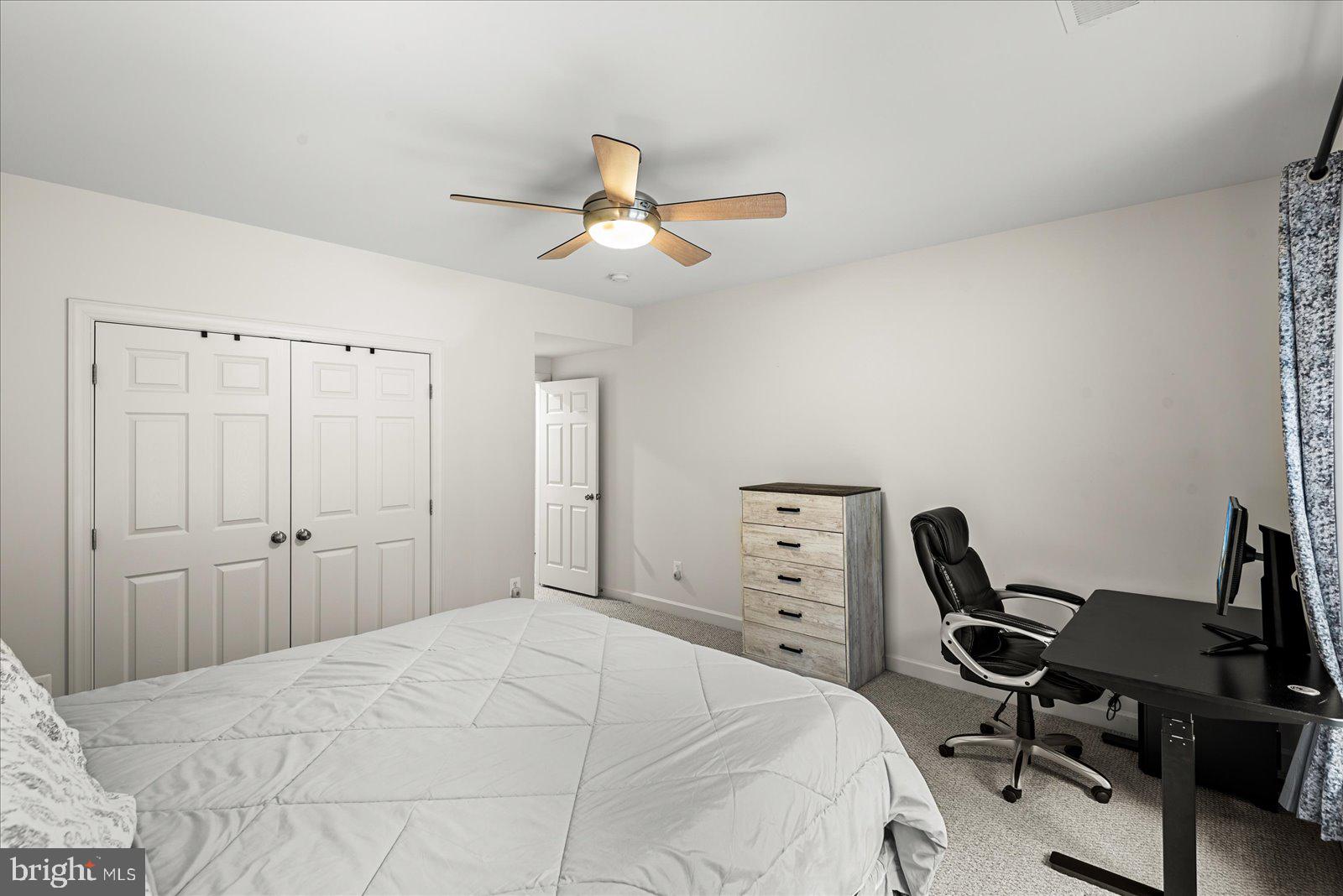 LIBERTY OAKS - Residential