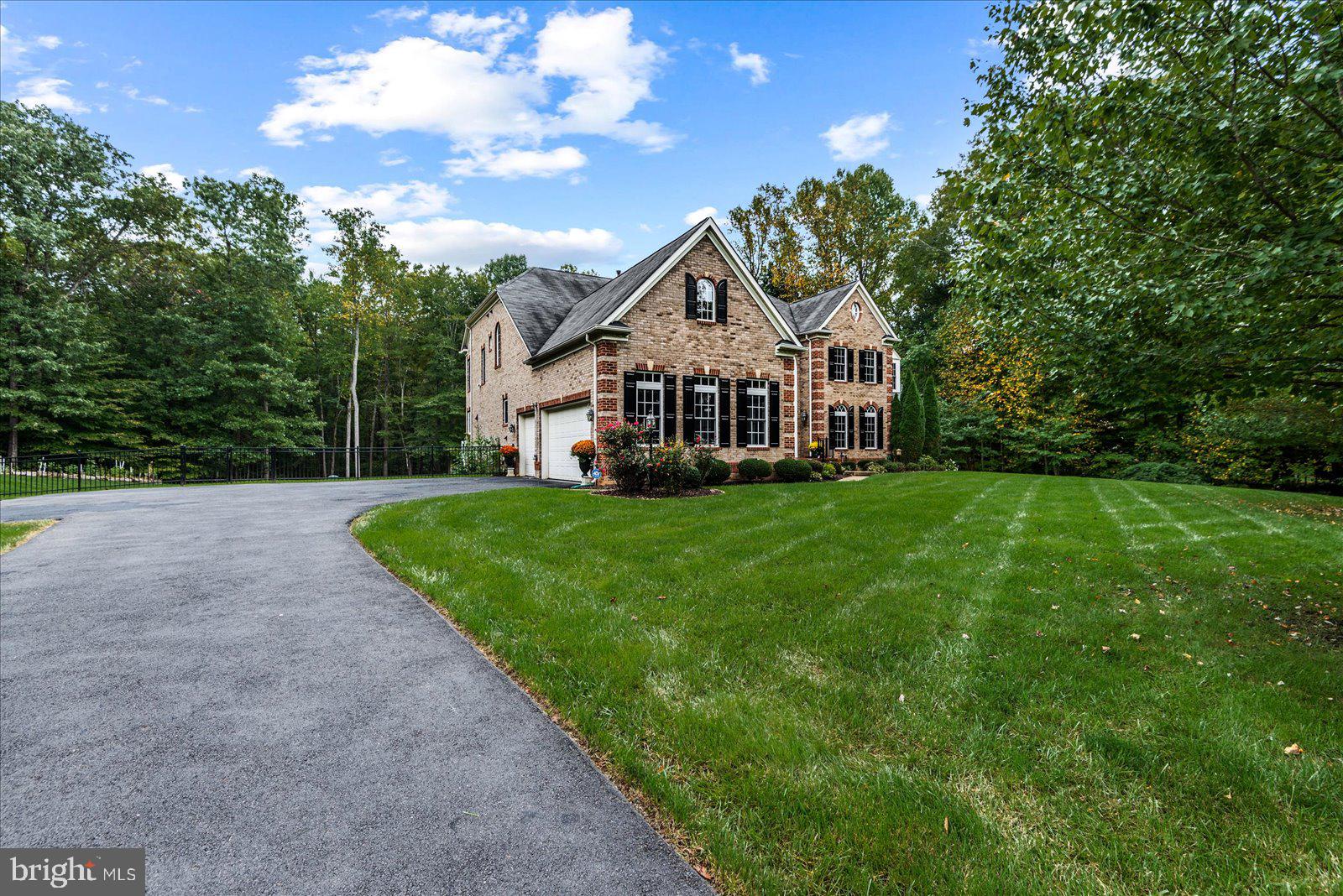 LIBERTY OAKS - Residential