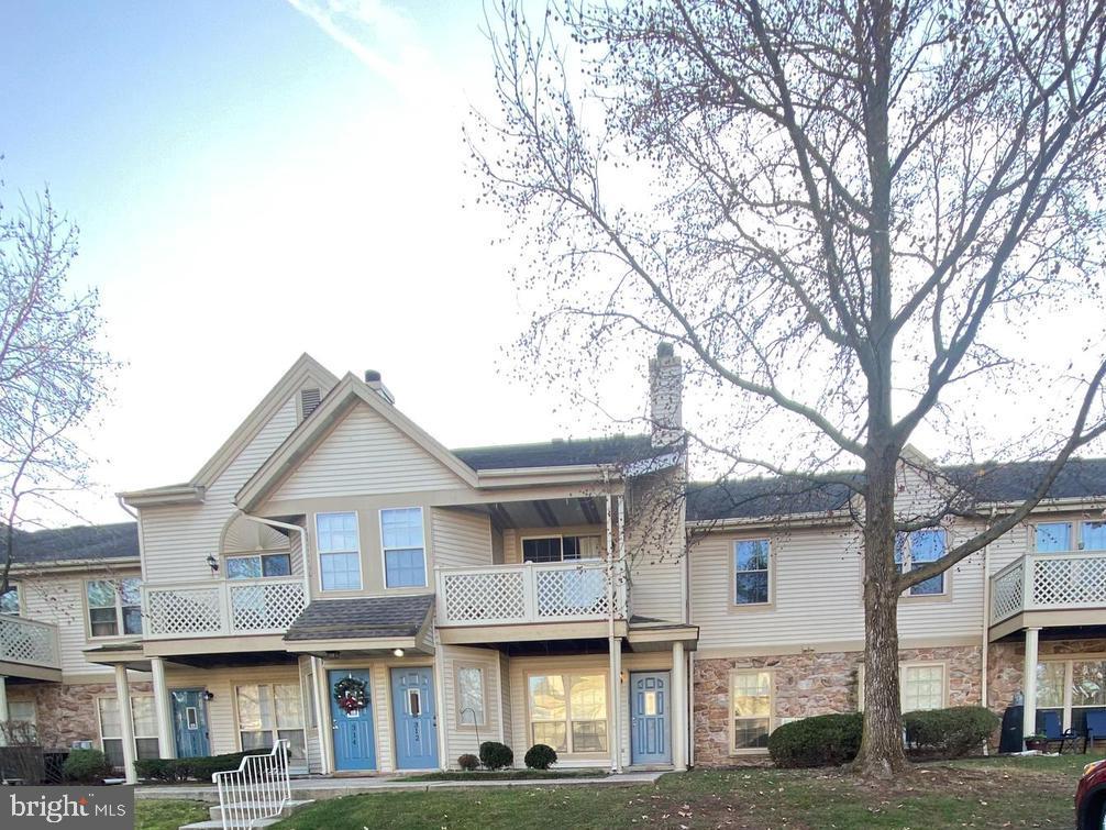 MONTGOMERY BROOKE - Residential Lease