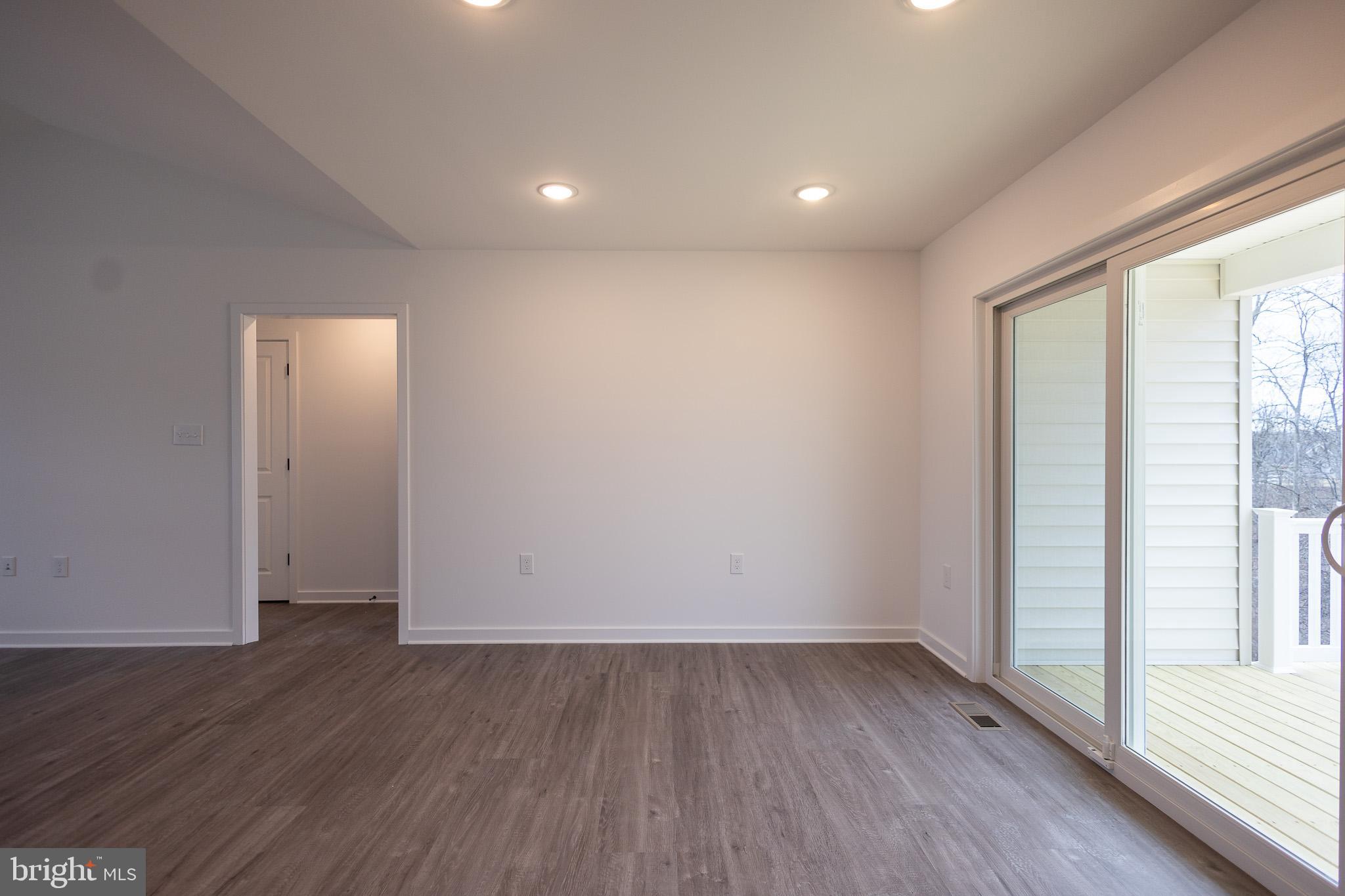 BRIDLE CREEK - Residential