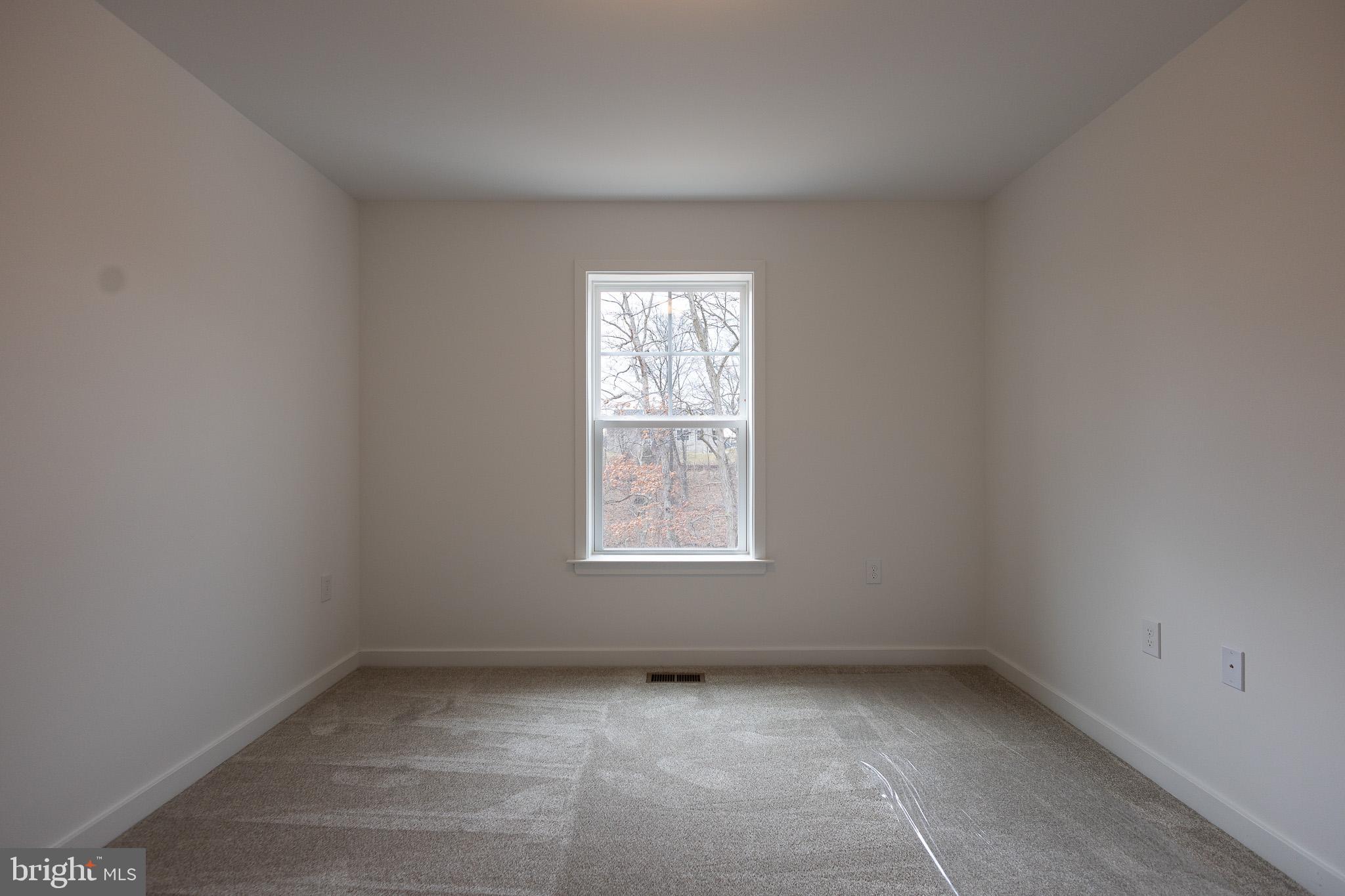 BRIDLE CREEK - Residential