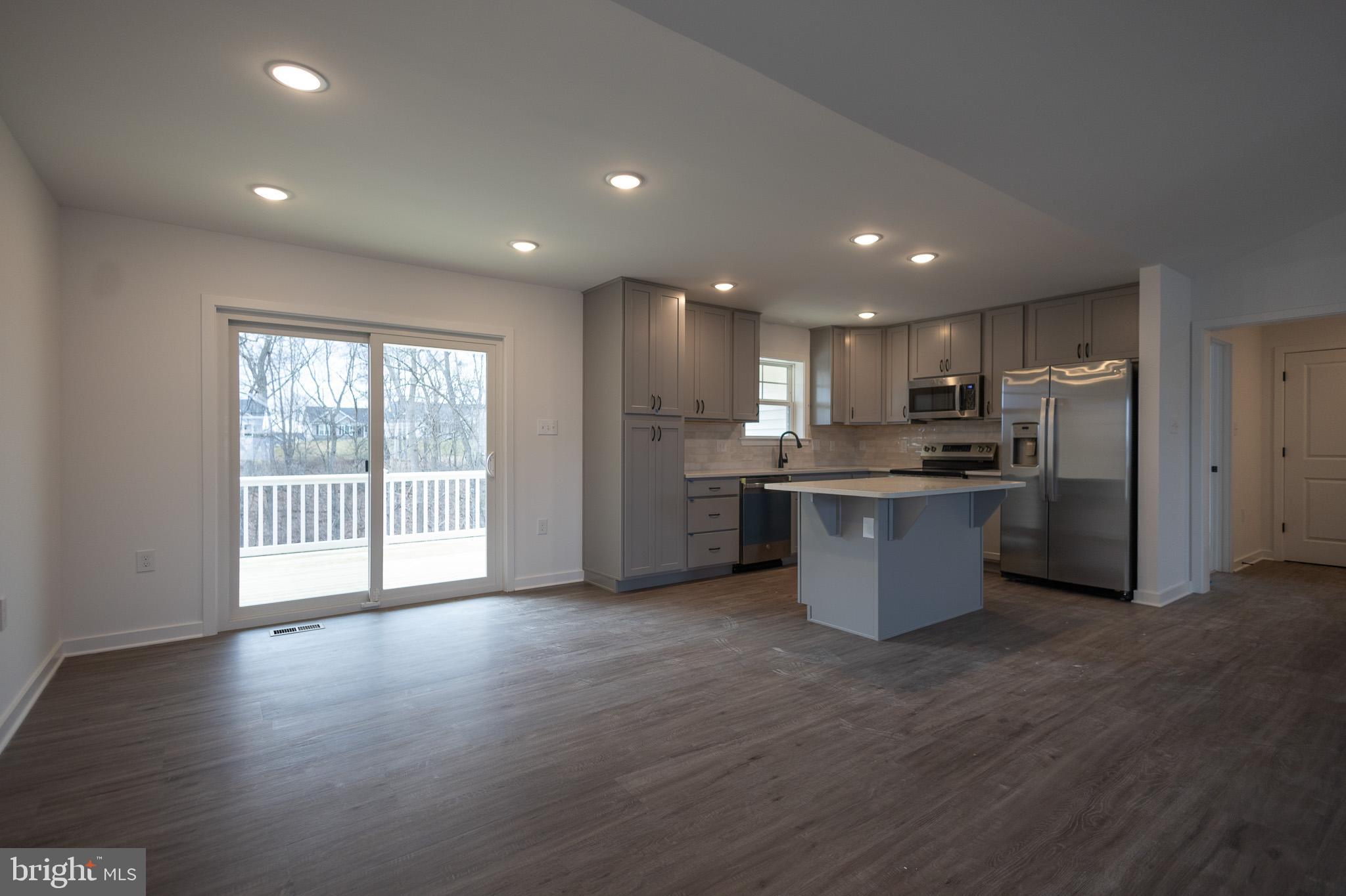 BRIDLE CREEK - Residential