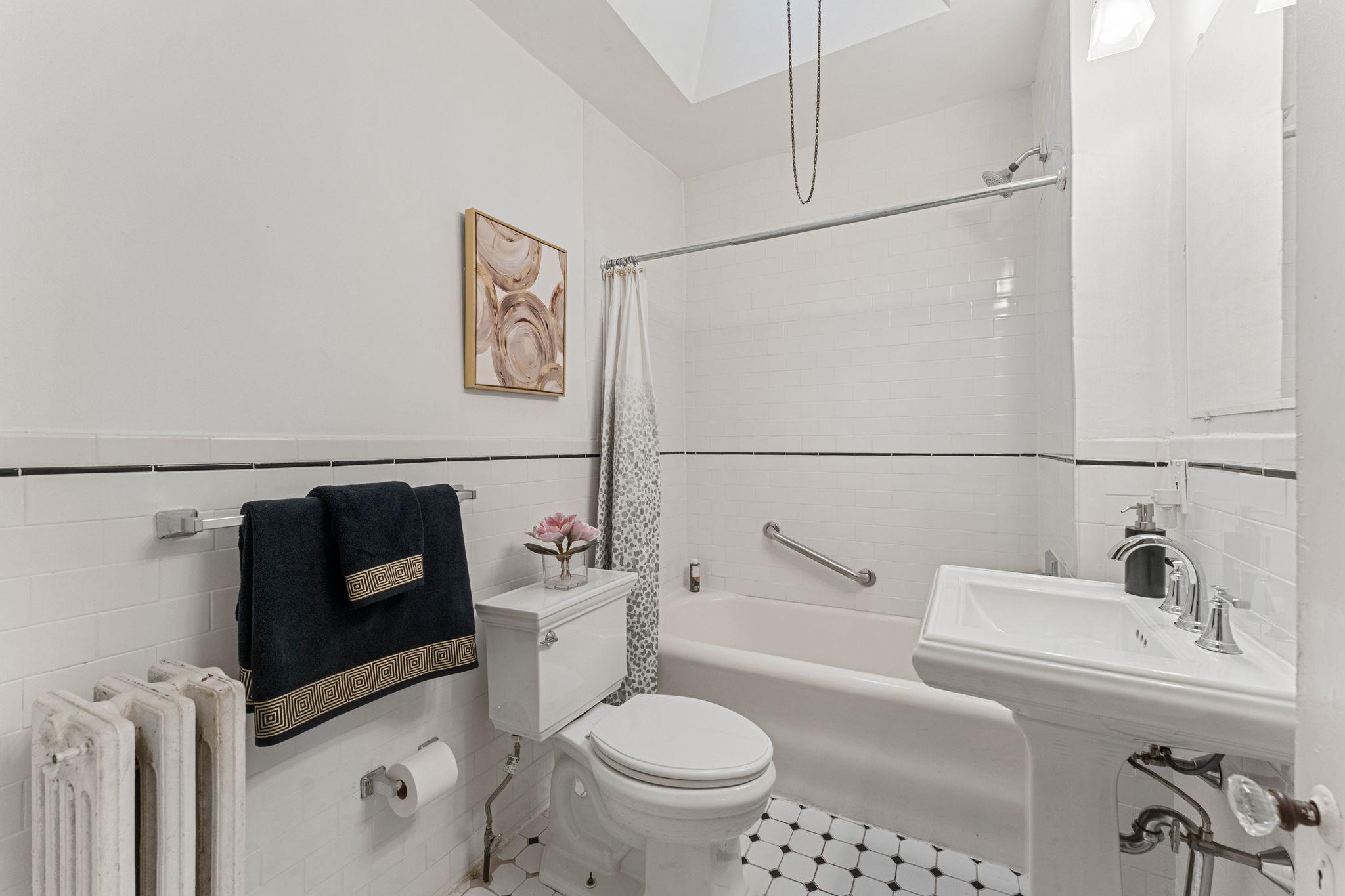 MT AIRY (EAST) - Residential