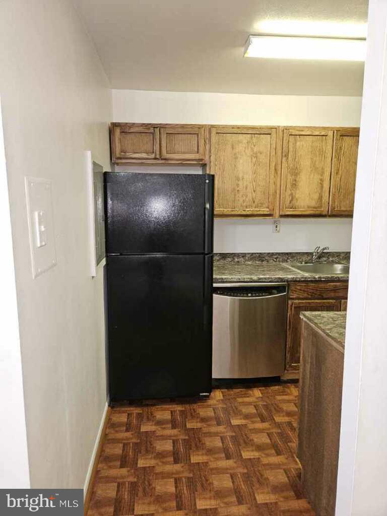 FRENCHMANS CREEK - Residential Lease