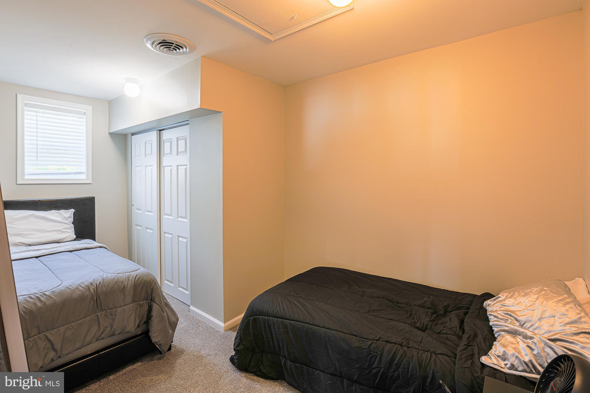 QUEEN ANNE COLONY - Residential