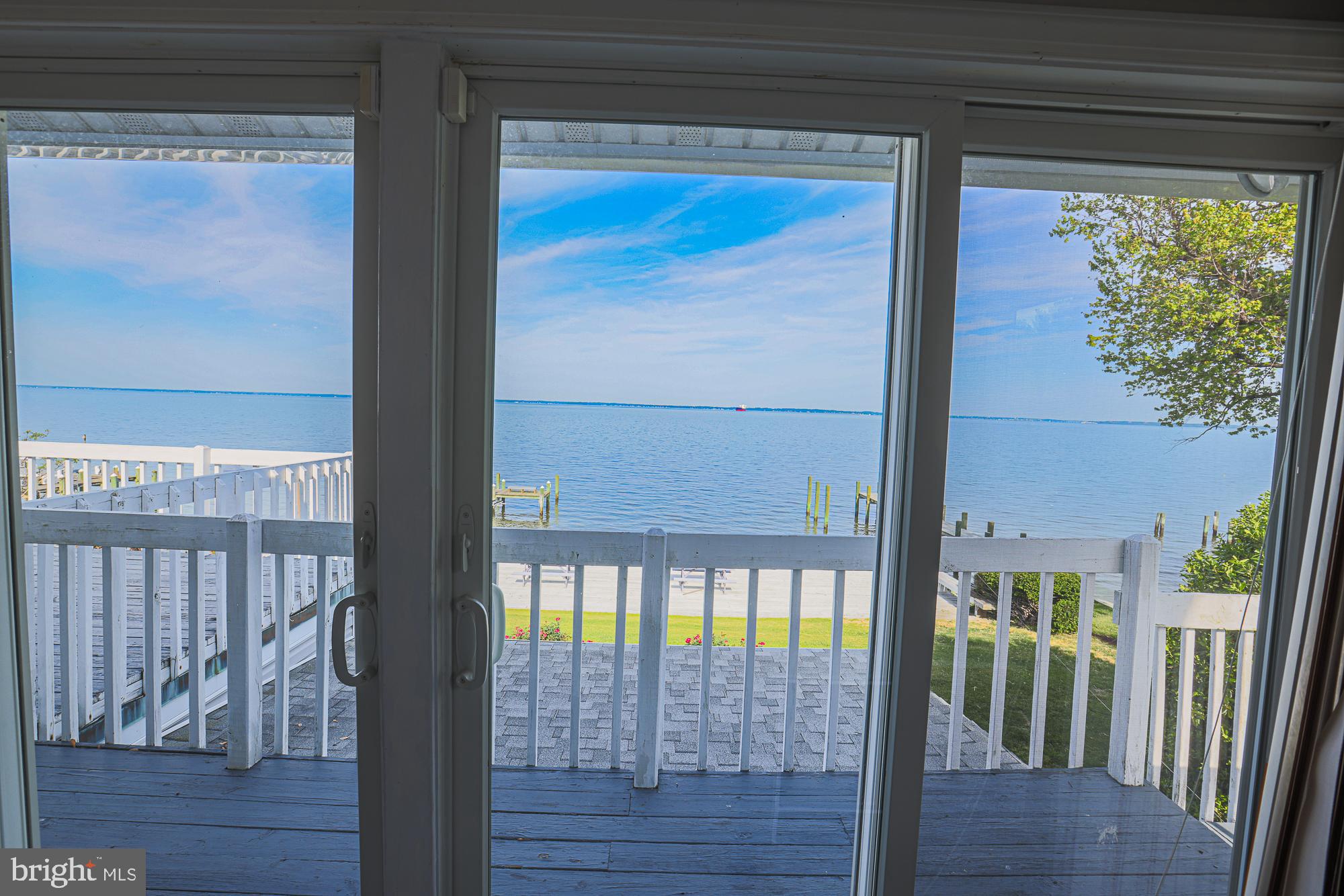 QUEEN ANNE COLONY - Residential