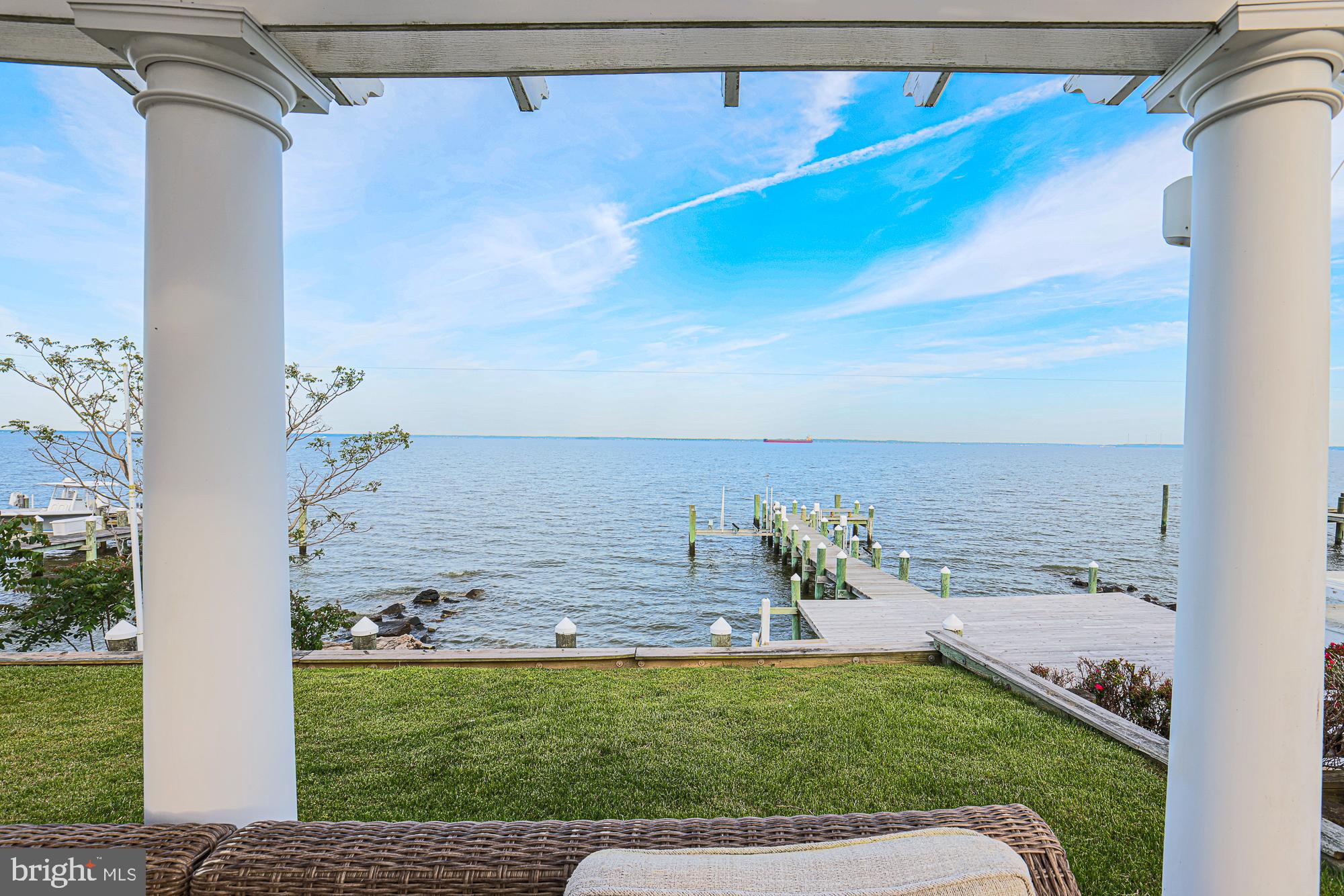 QUEEN ANNE COLONY - Residential