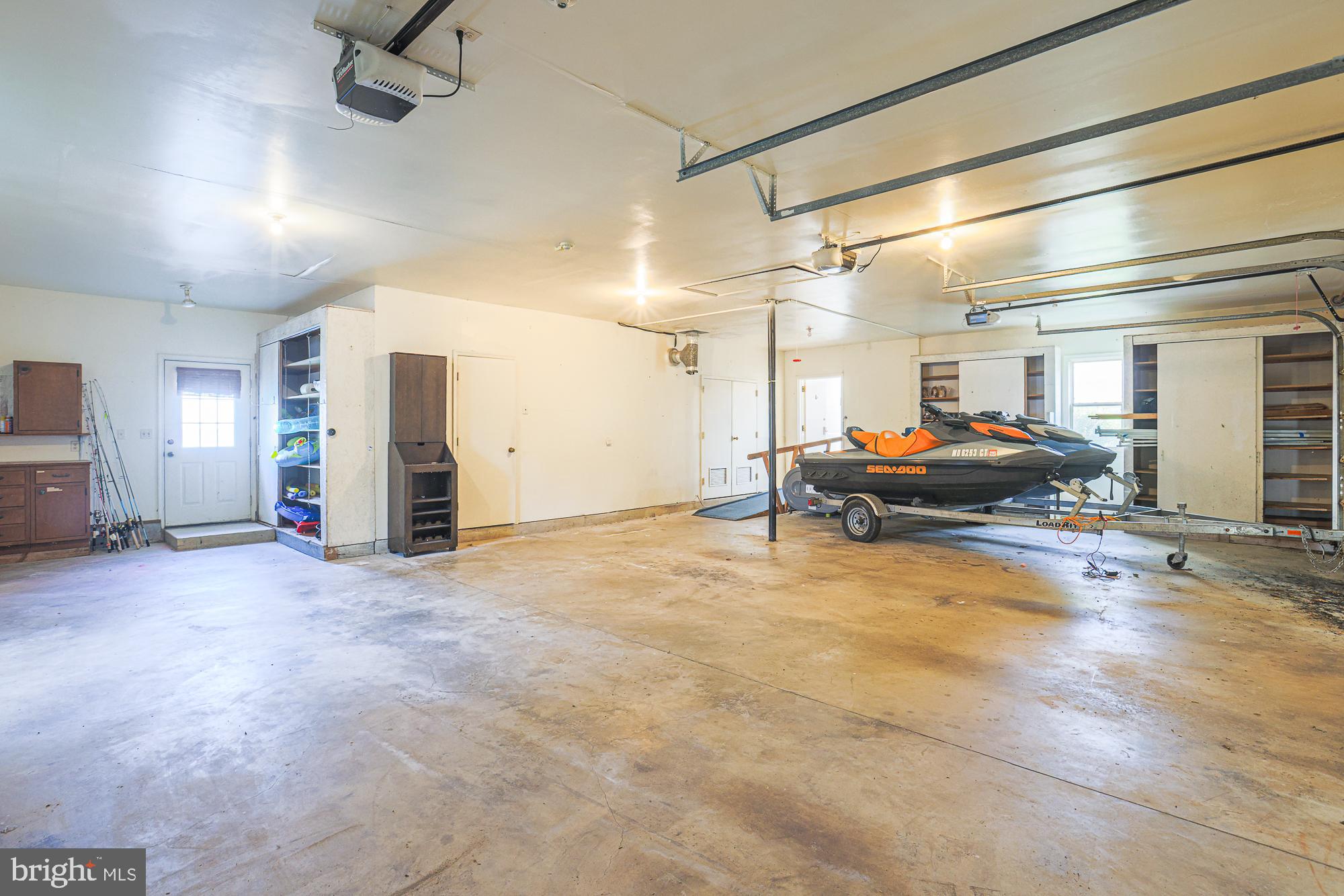 QUEEN ANNE COLONY - Residential