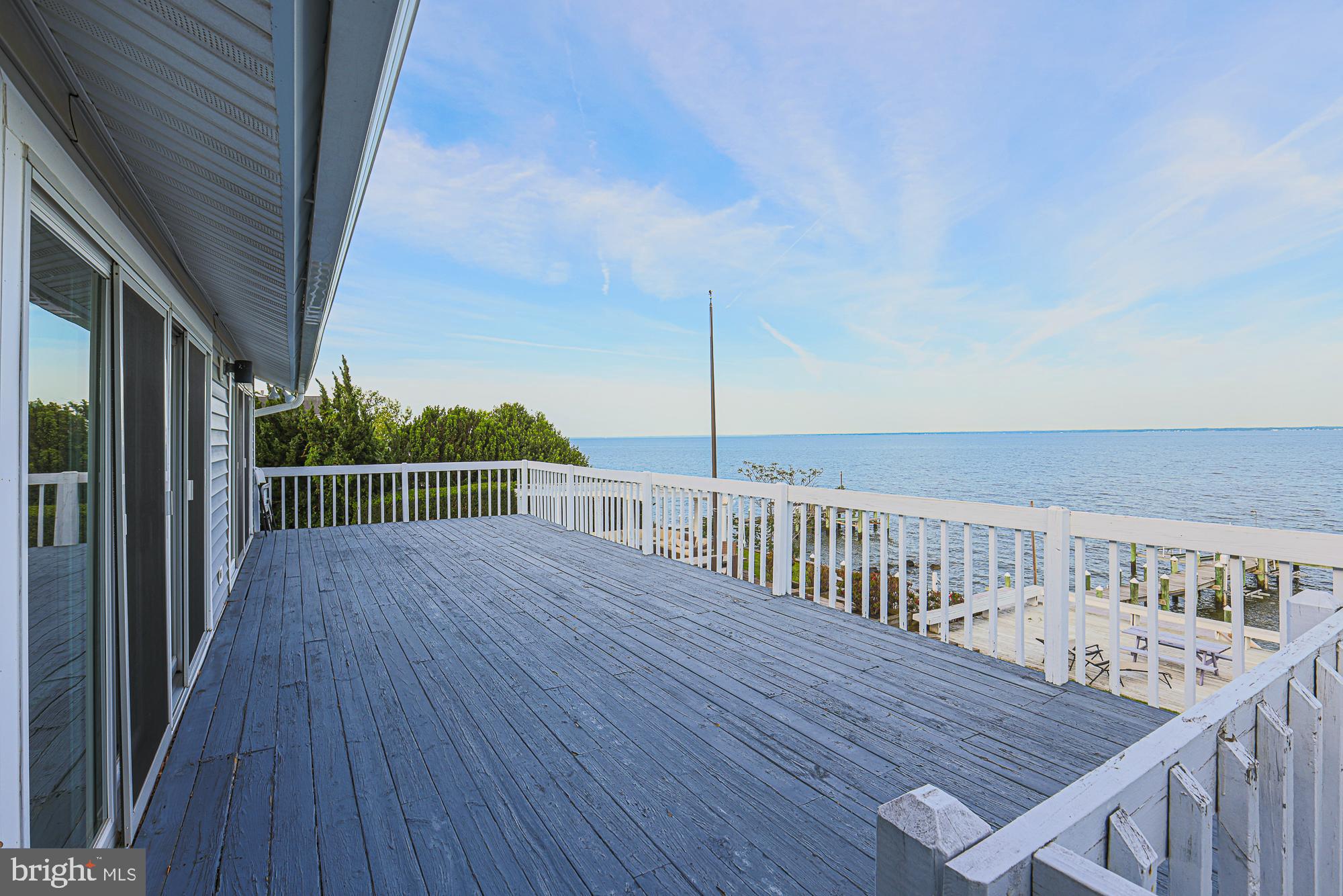 QUEEN ANNE COLONY - Residential