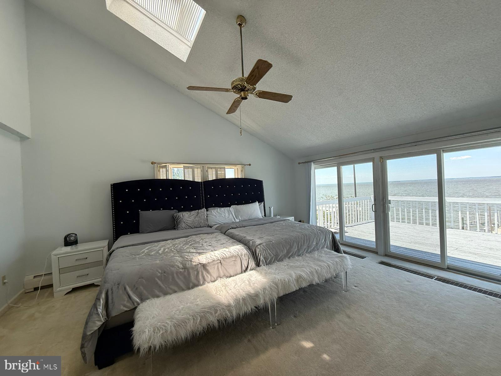 QUEEN ANNE COLONY - Residential