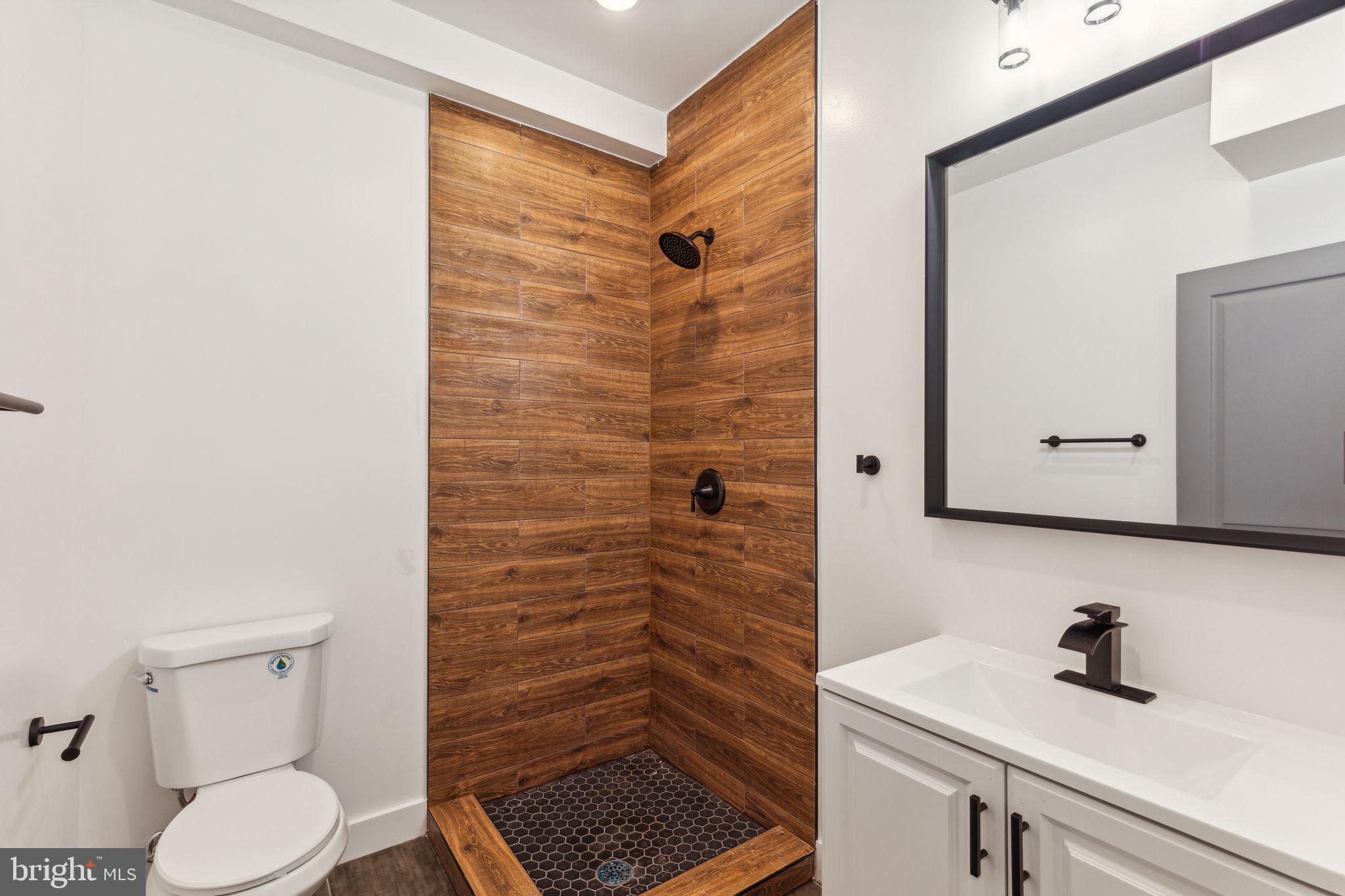 TEMPLE UNIVERSITY - Residential Lease