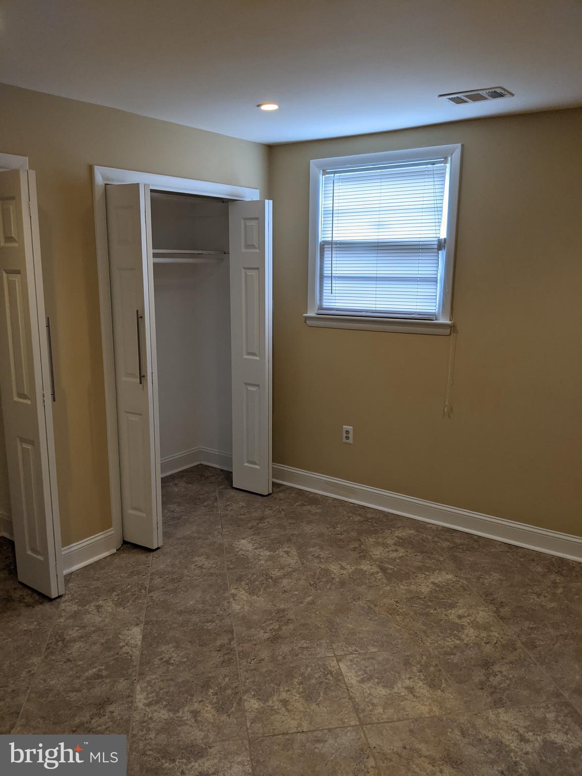 WOODBERRY FOREST - Residential Lease