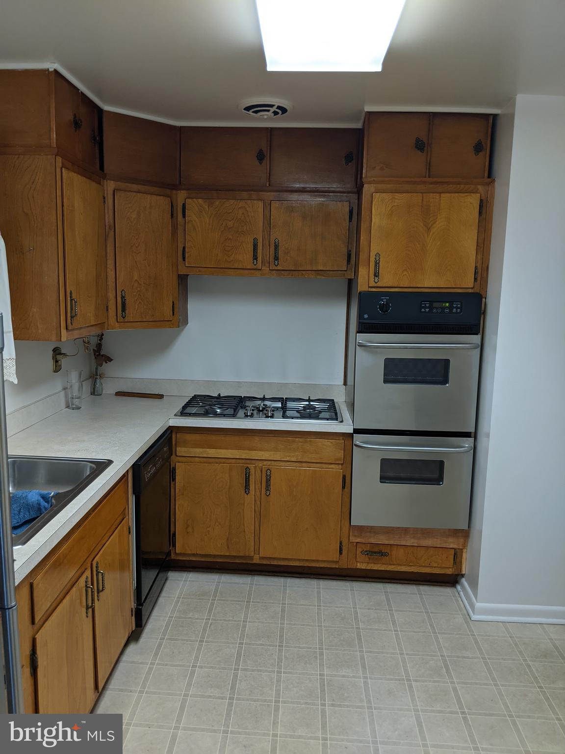 WOODBERRY FOREST - Residential Lease