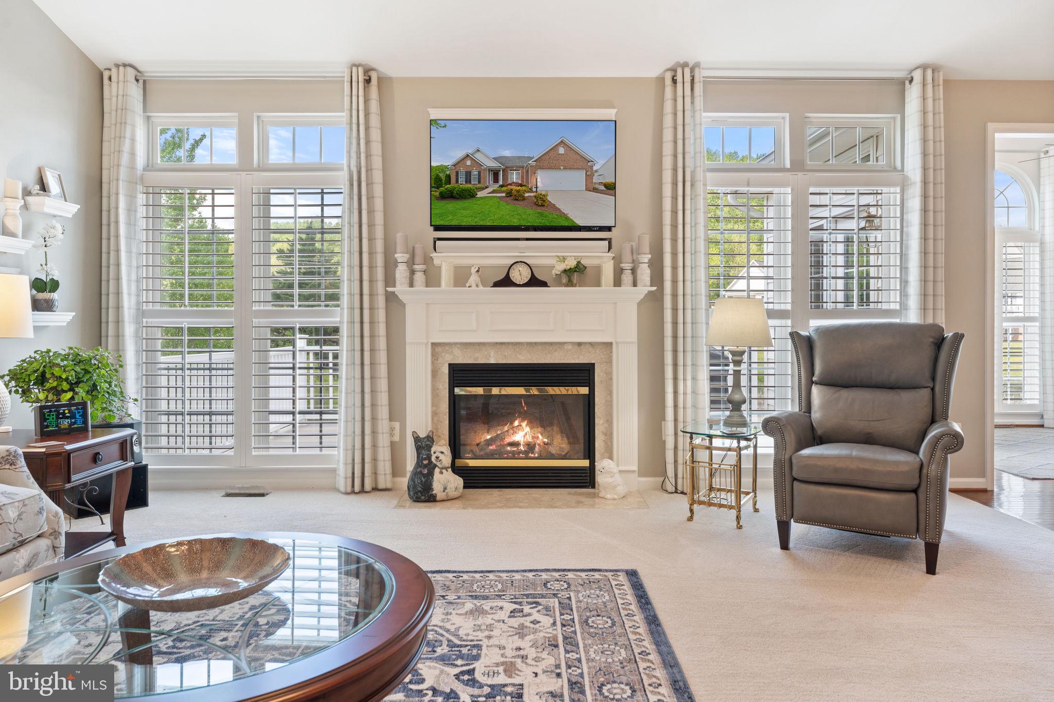 COUNTRY CLUB ESTATES - Residential