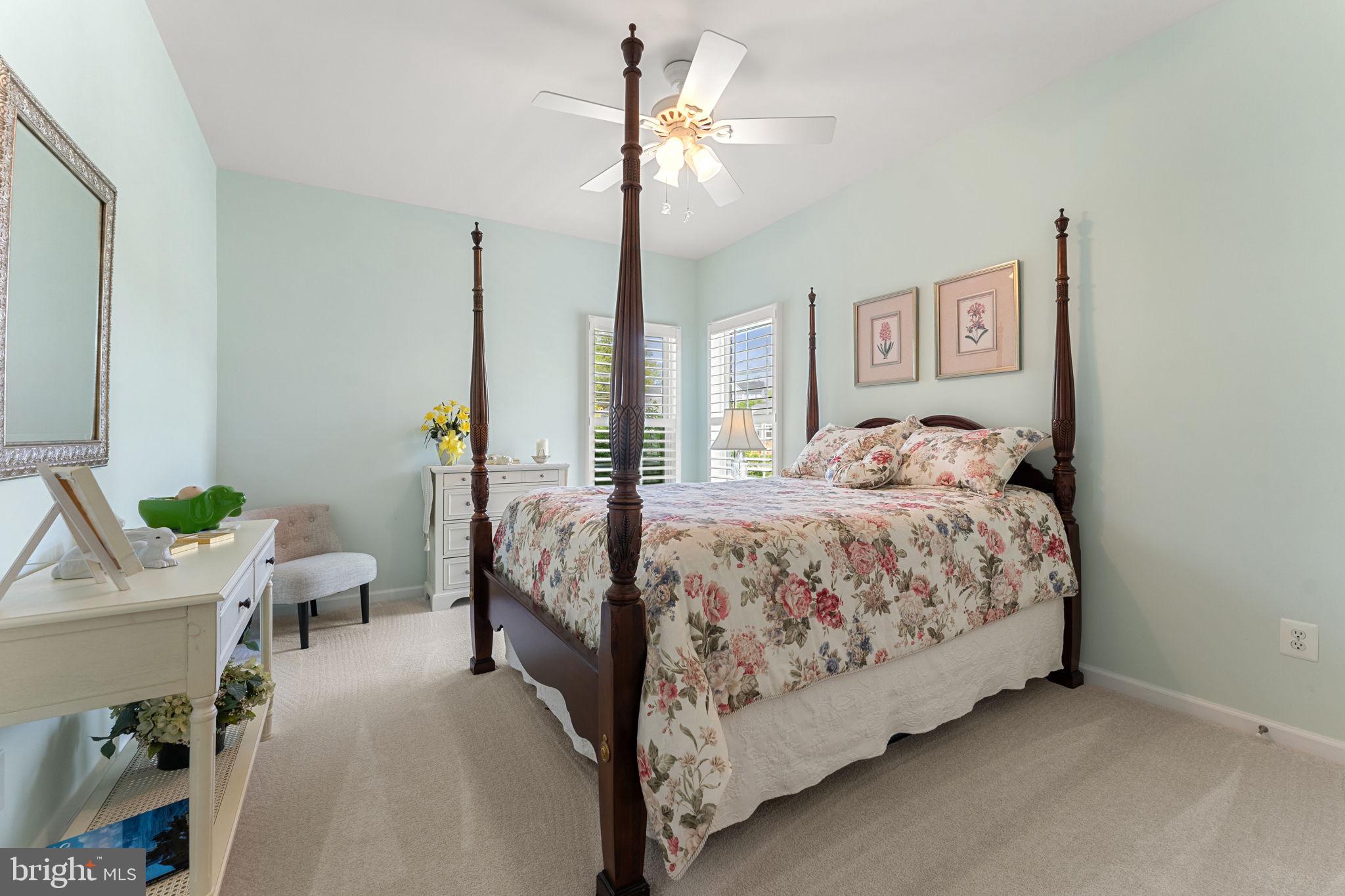 COUNTRY CLUB ESTATES - Residential