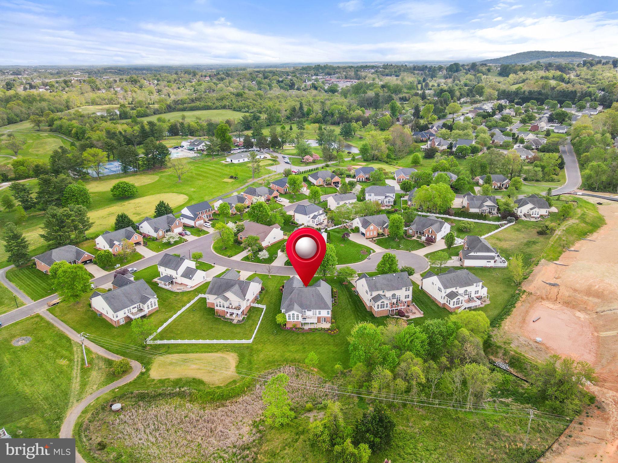 COUNTRY CLUB ESTATES - Residential