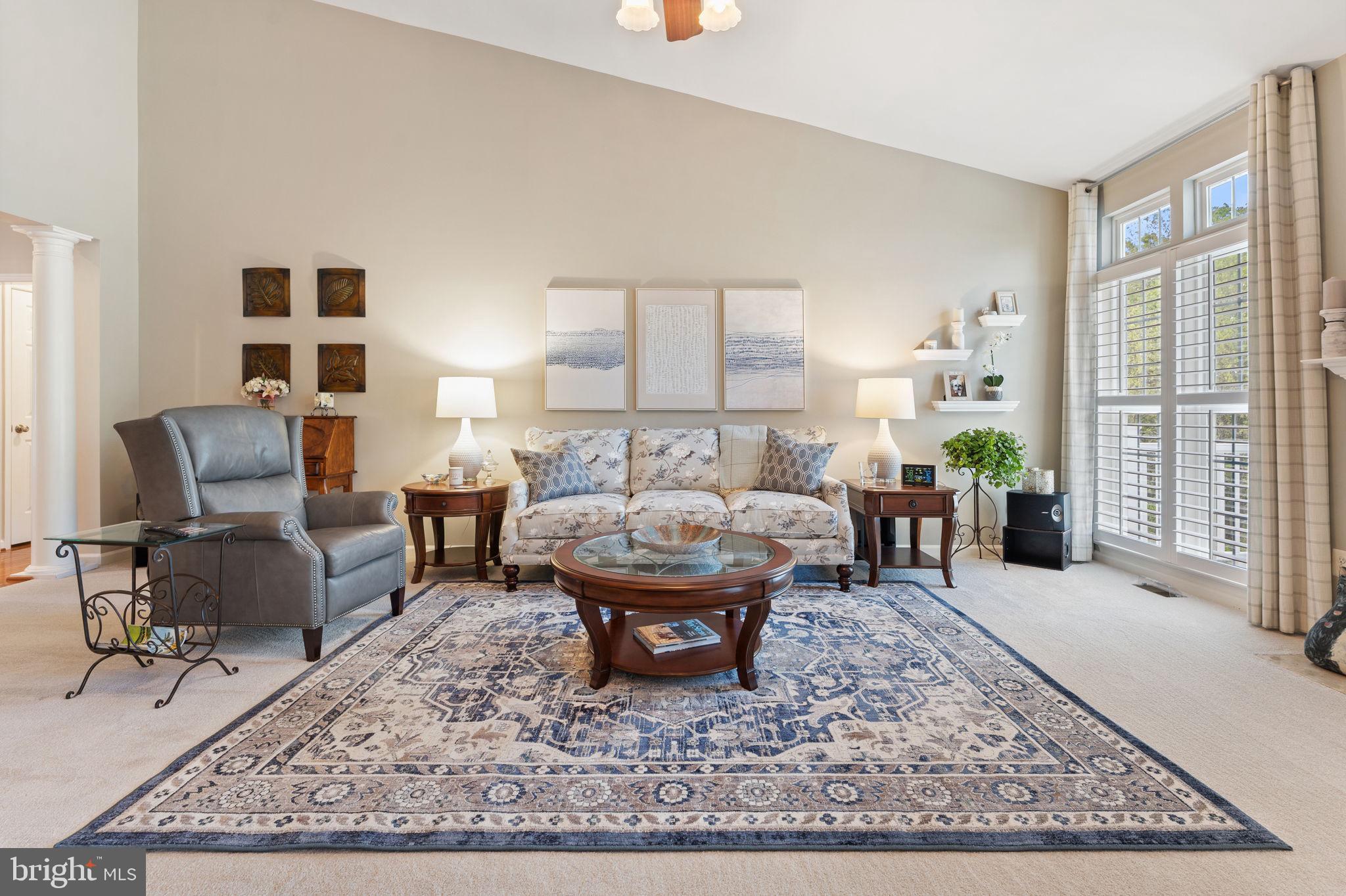 COUNTRY CLUB ESTATES - Residential