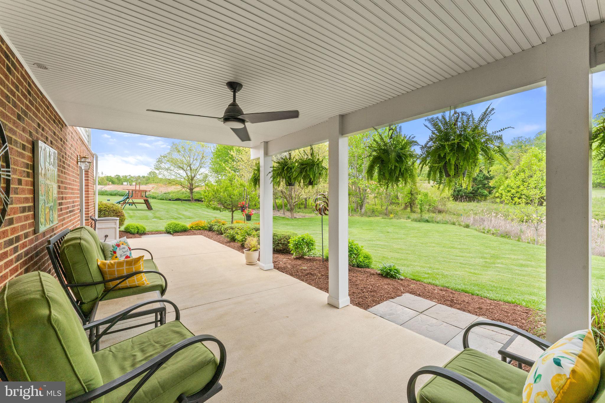 COUNTRY CLUB ESTATES - Residential