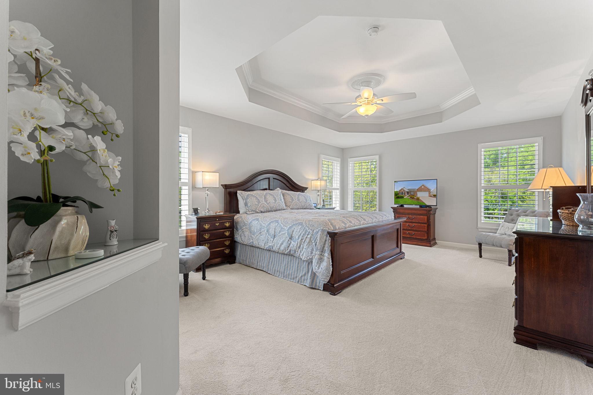 COUNTRY CLUB ESTATES - Residential