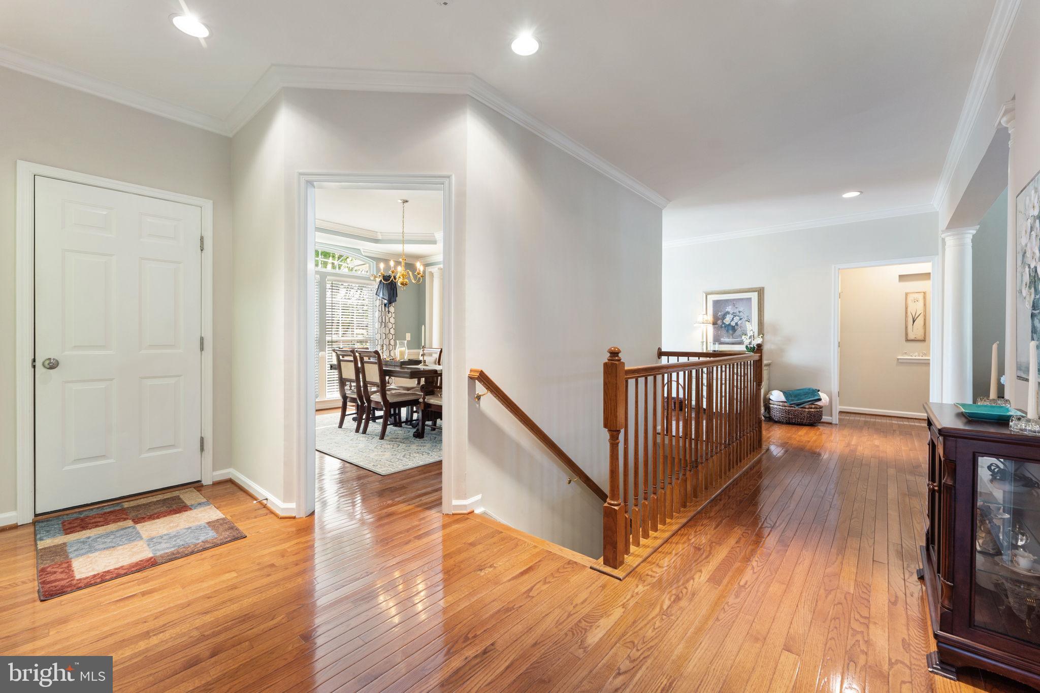 COUNTRY CLUB ESTATES - Residential