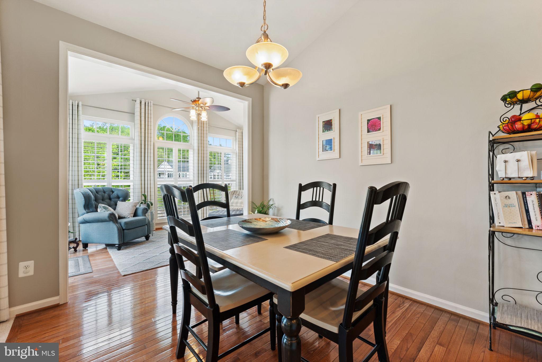 COUNTRY CLUB ESTATES - Residential